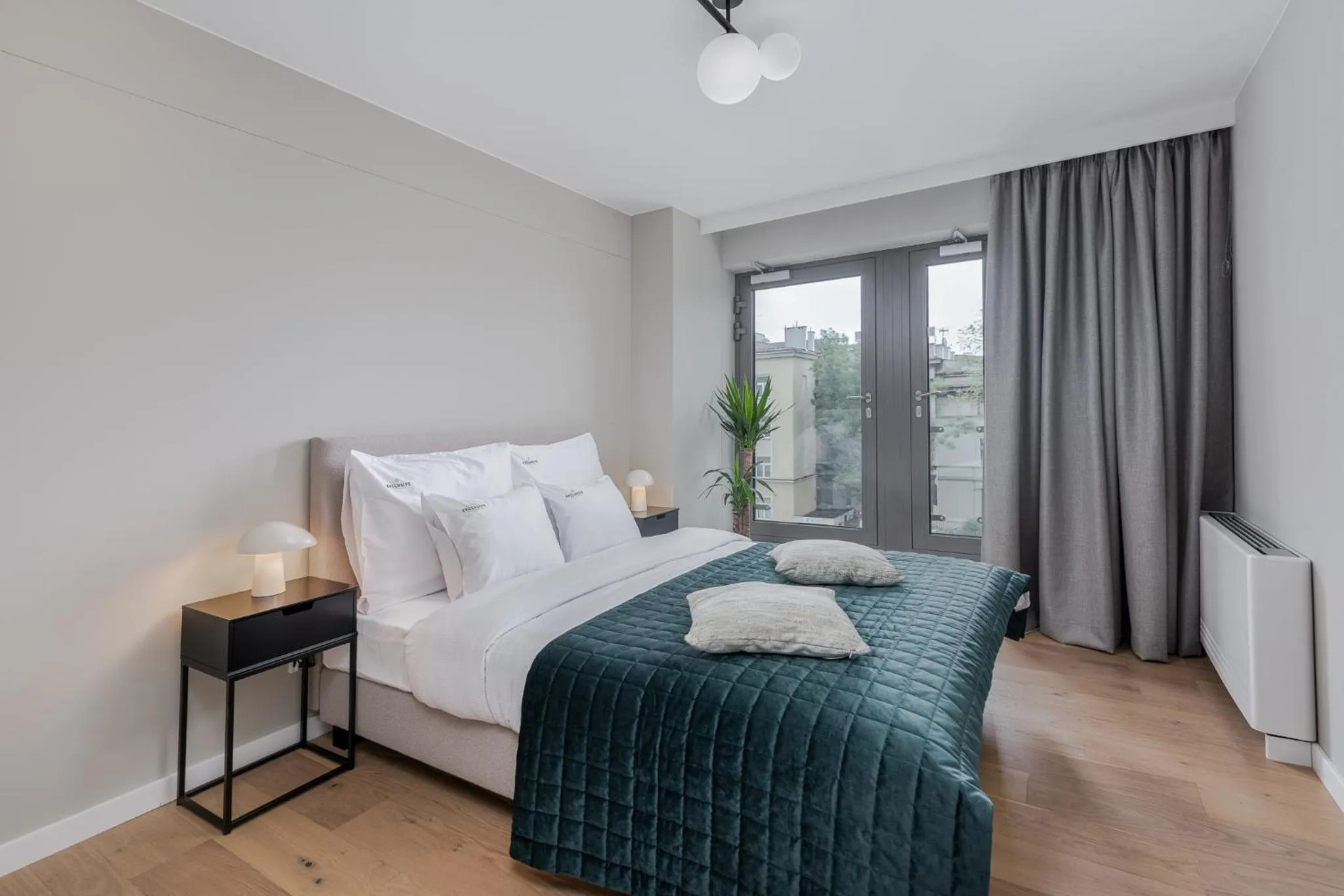 Bed in EXCLUSIVE Aparthotel Kraków Lubicz 40