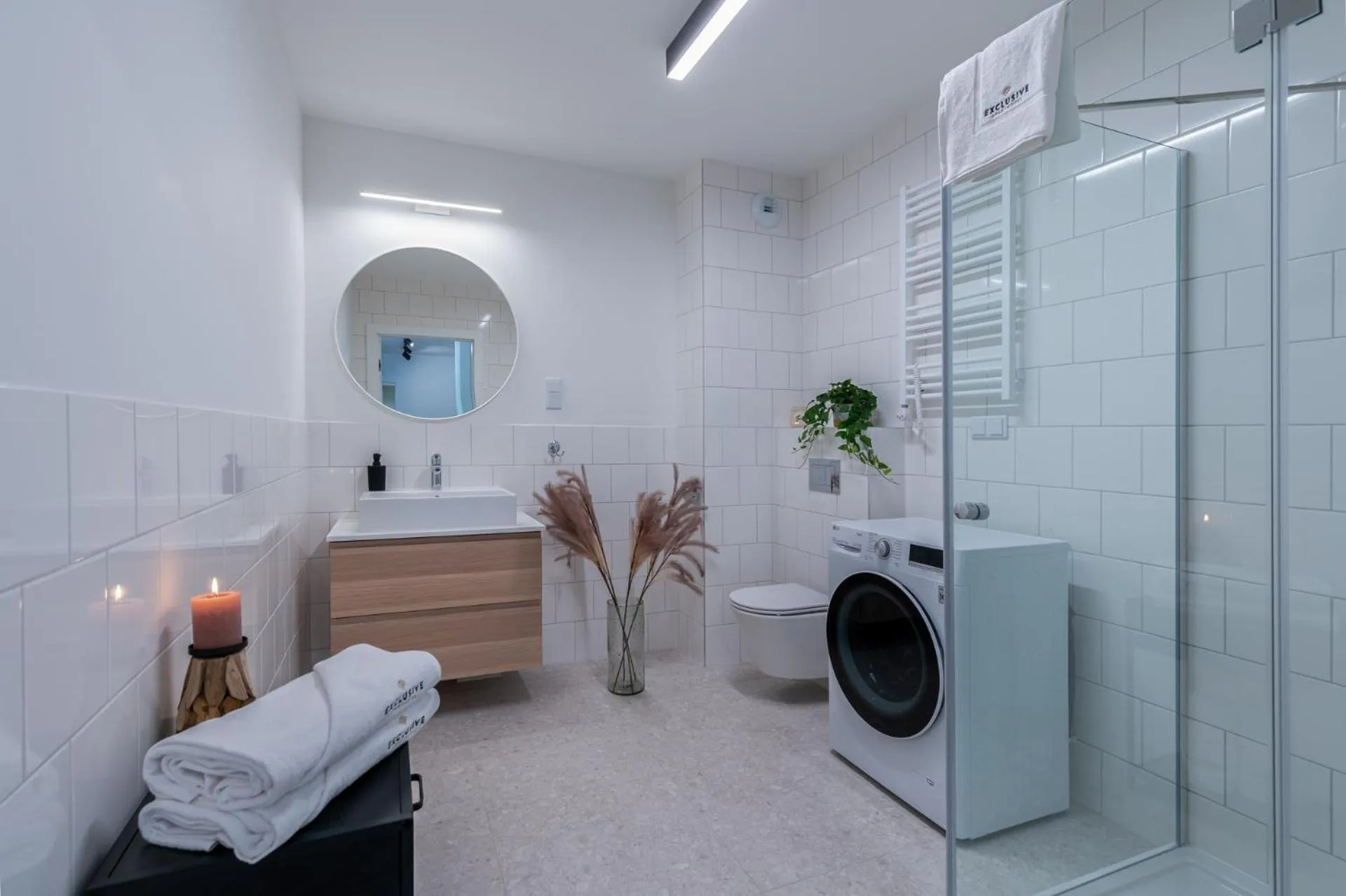 Bathroom in EXCLUSIVE Aparthotel Kraków Lubicz 40