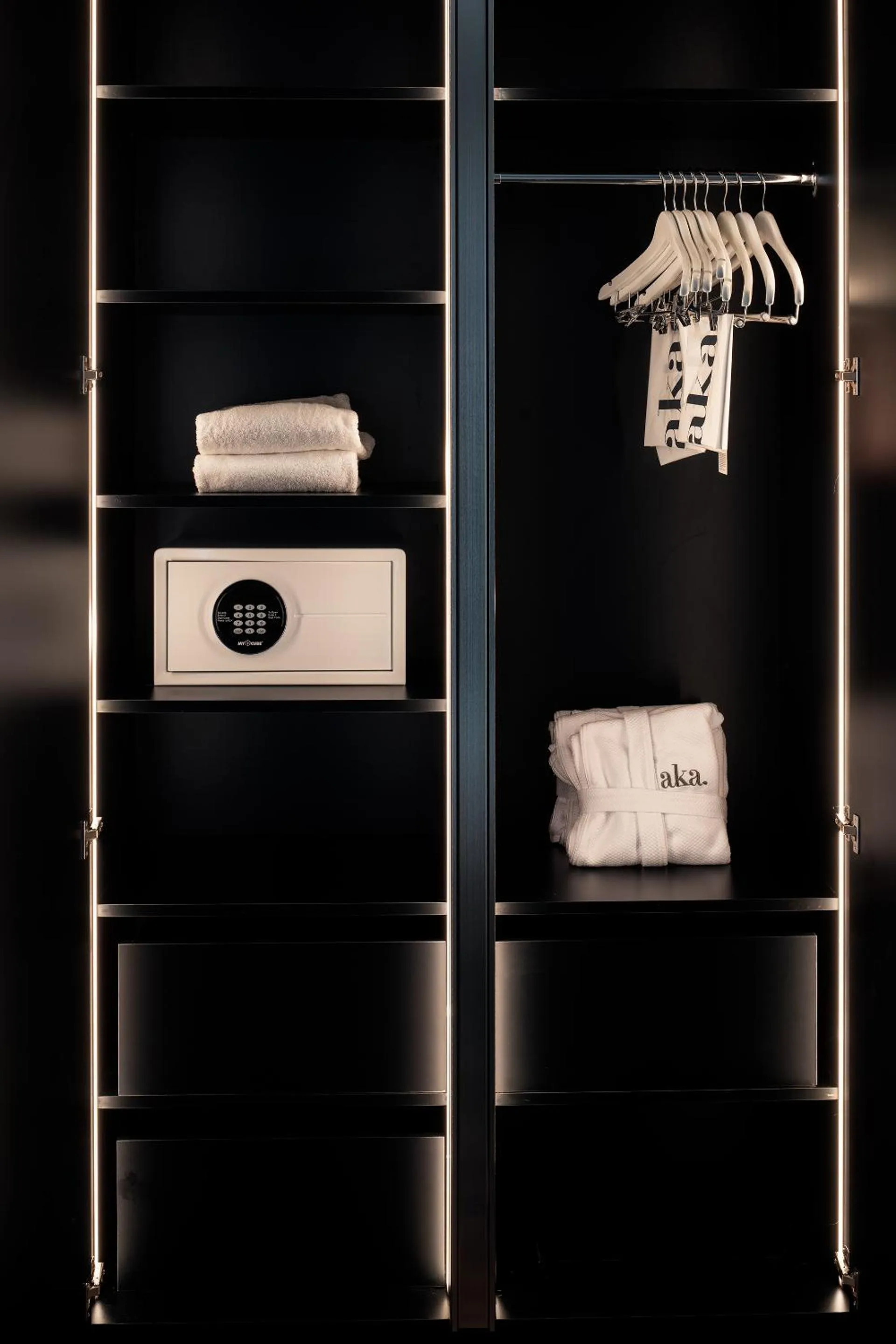 safe in AKA West Palm