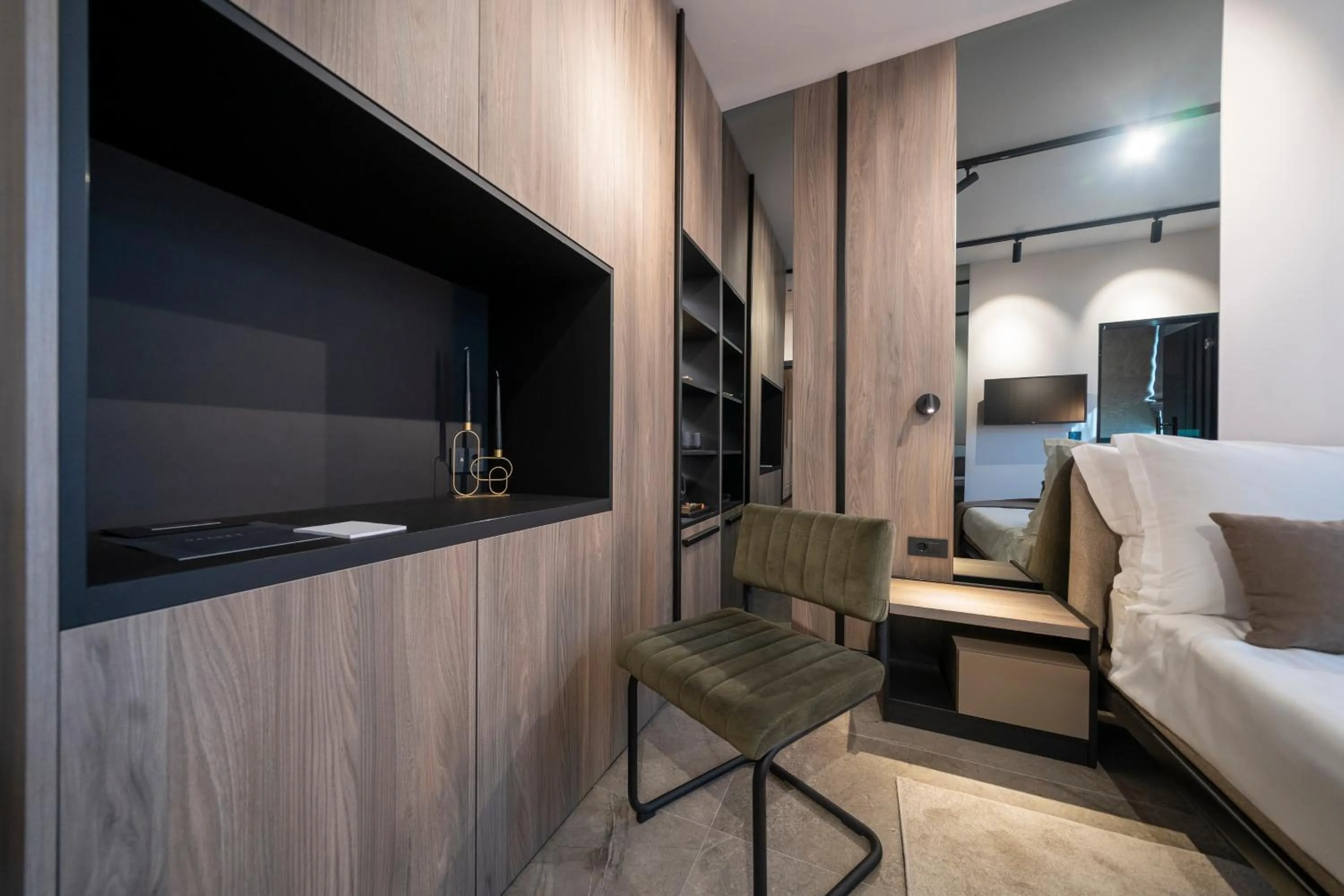 Seating area in VELVET rooms & more