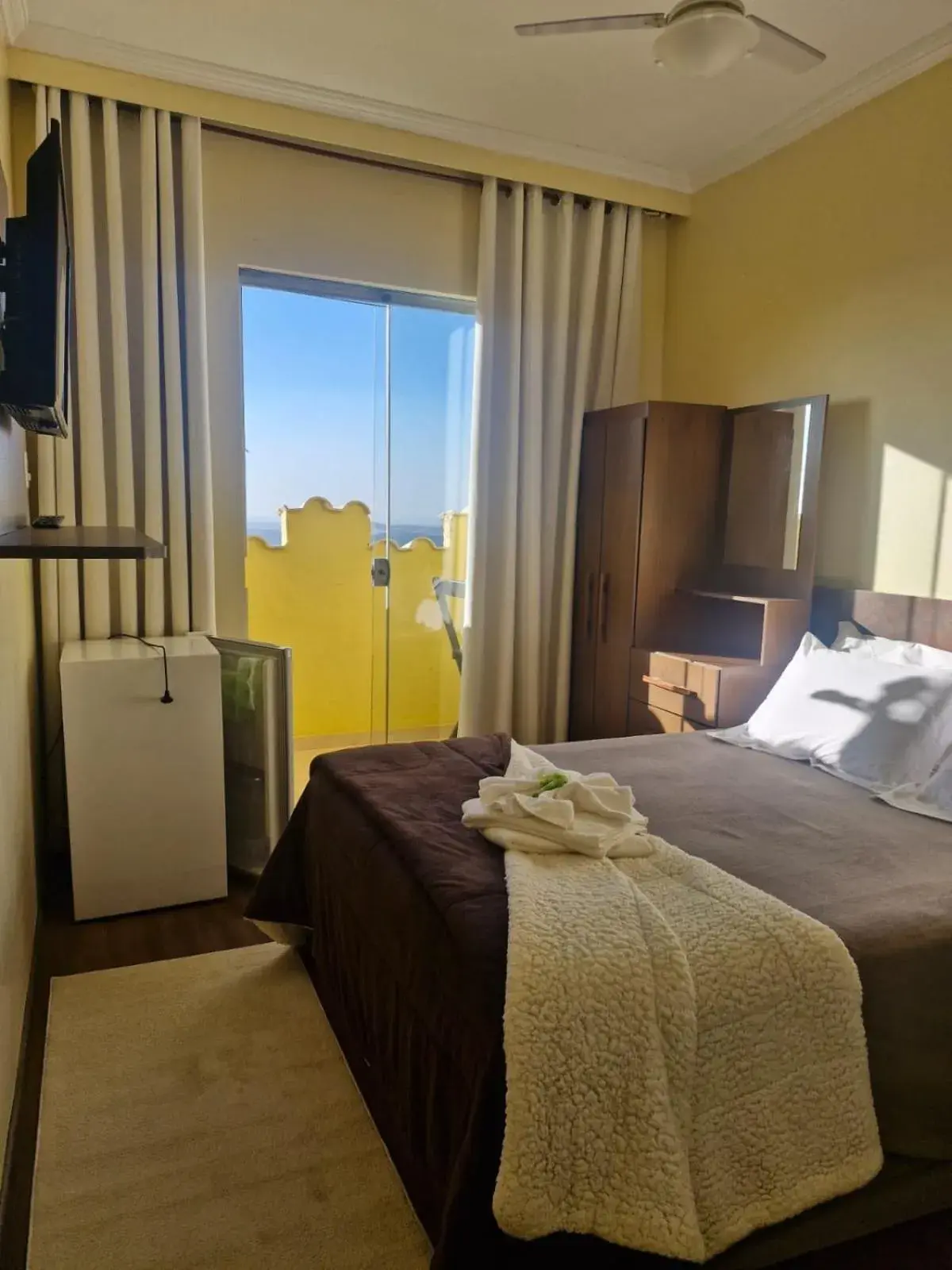 Double Room with Patio in Pousada Reino Encantado - São Thomé das Letras - Minas Gerais Double Room with Patio in Pousada Reino Encantado - São Thomé das Letras - Minas Gerais