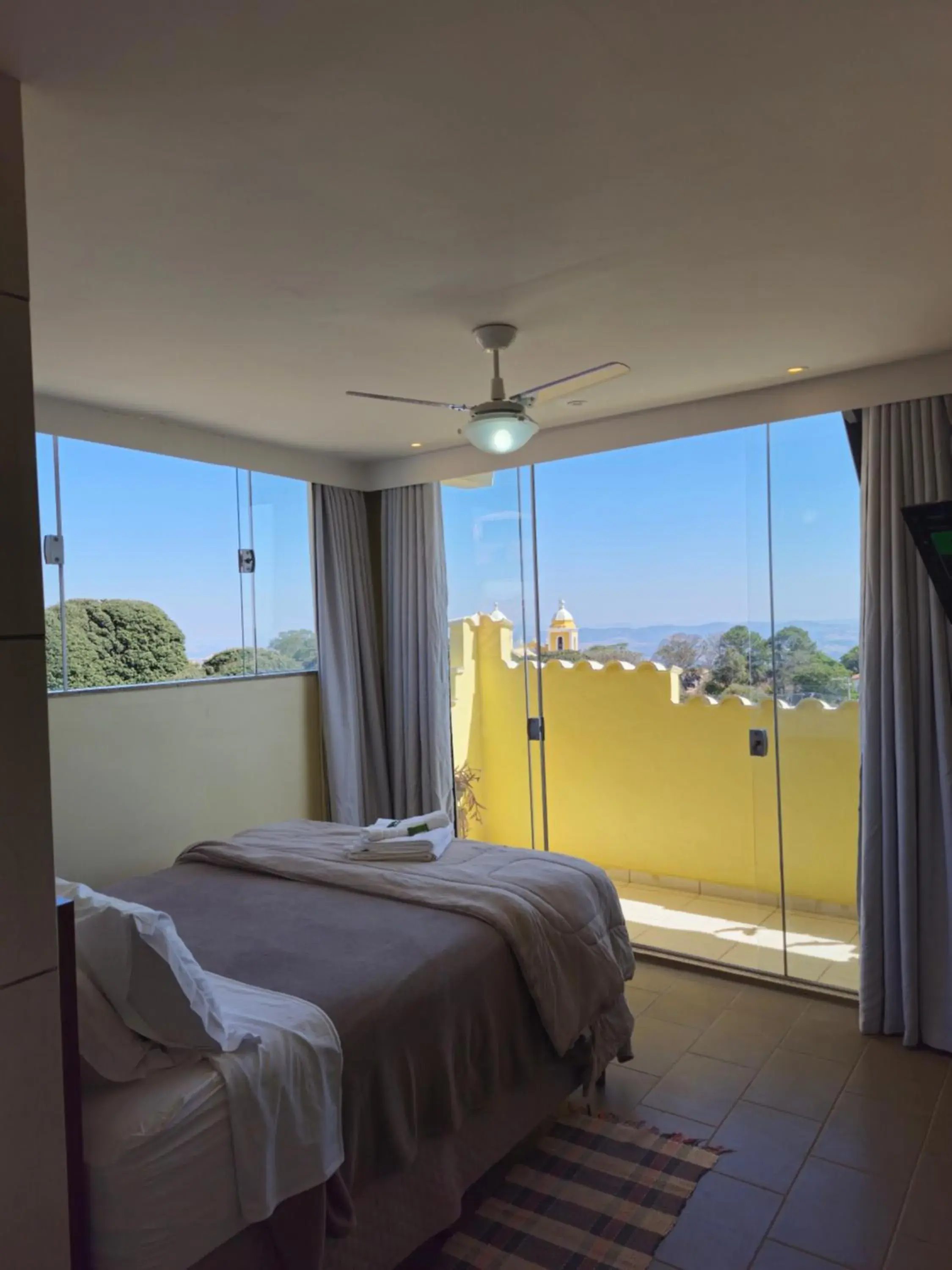 Deluxe Double Room with Balcony in Pousada Reino Encantado - São Thomé das Letras - Minas Gerais Deluxe Double Room with Balcony in Pousada Reino Encantado - São Thomé das Letras - Minas Gerais