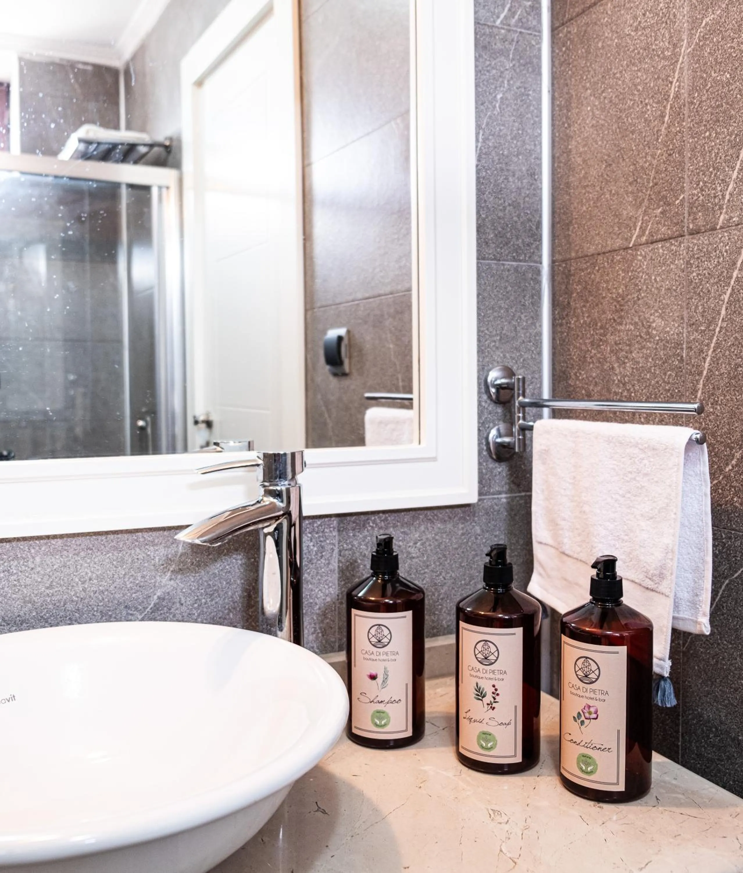 Bathroom in Casa Di Pietra