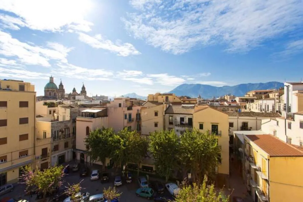 City view in Casa Cavour