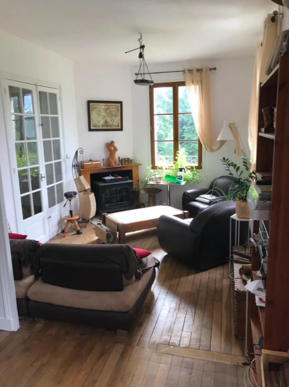 Communal lounge/ TV room in Il était une fois