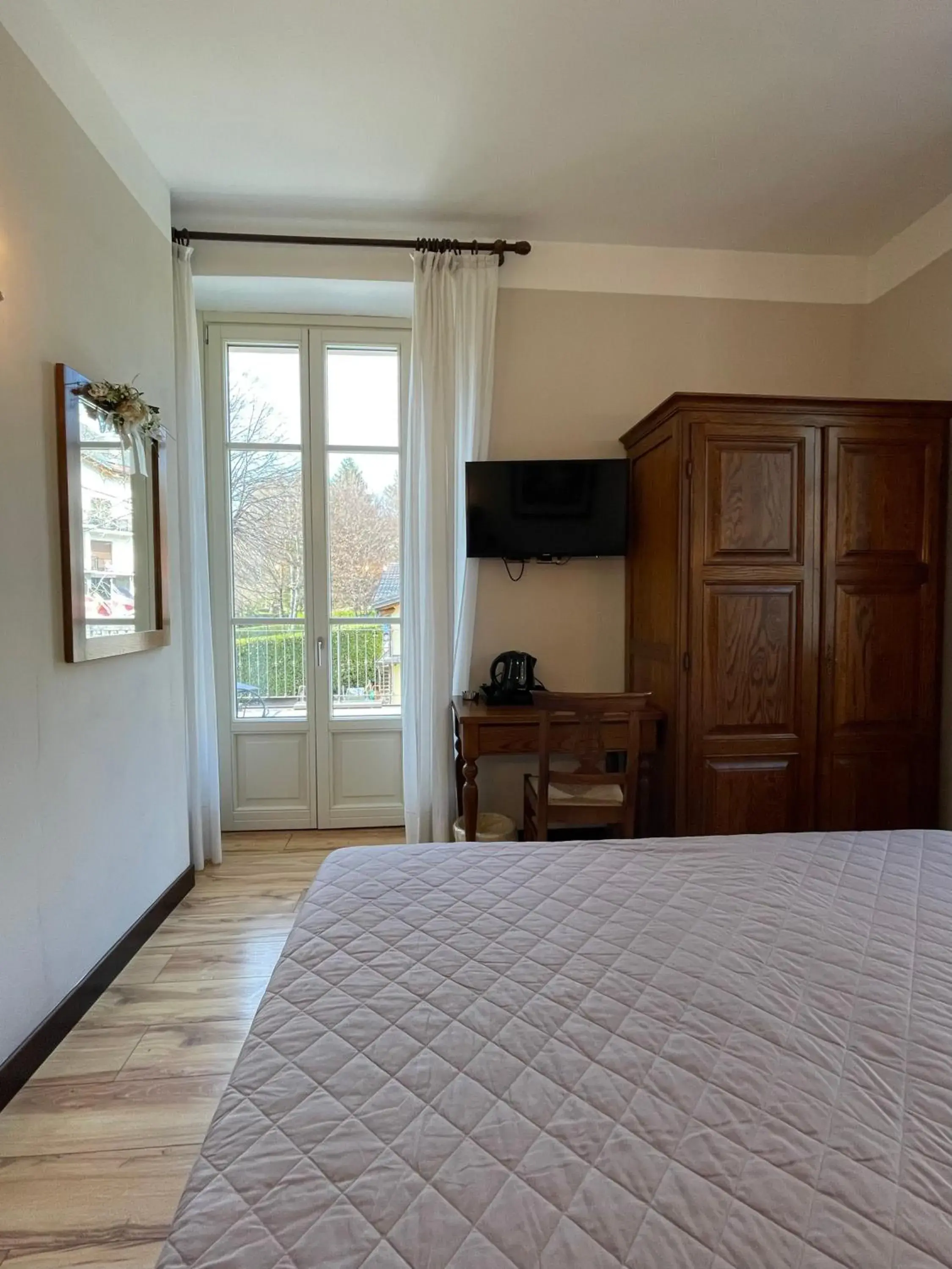 Economy Double or Twin Room - single occupancy in Hotel La Torre Economy Double or Twin Room - single occupancy in Hotel La Torre