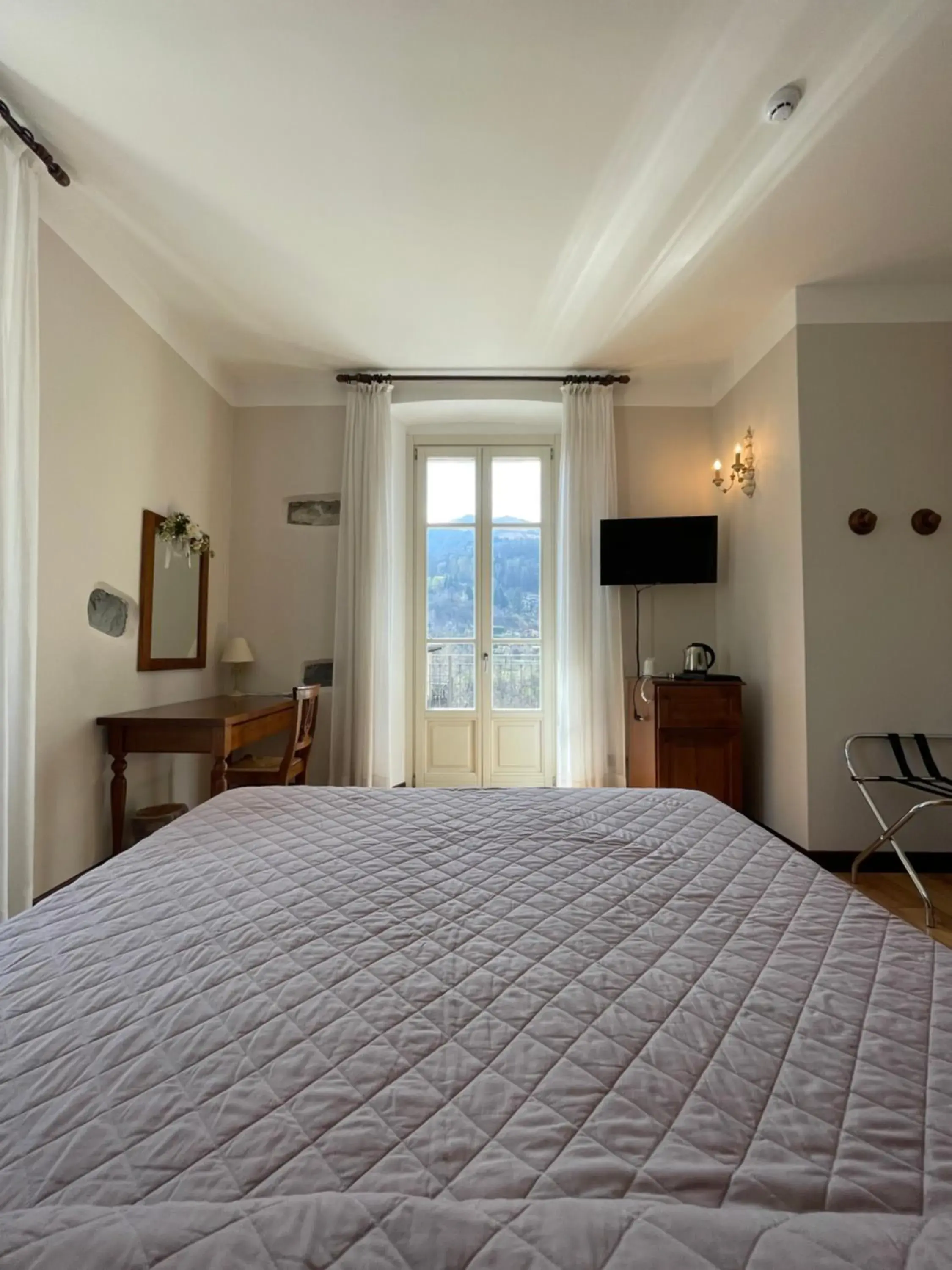 Superior Double or Twin Room with Pool View - single occupancy in Hotel La Torre Superior Double or Twin Room with Pool View - single occupancy in Hotel La Torre