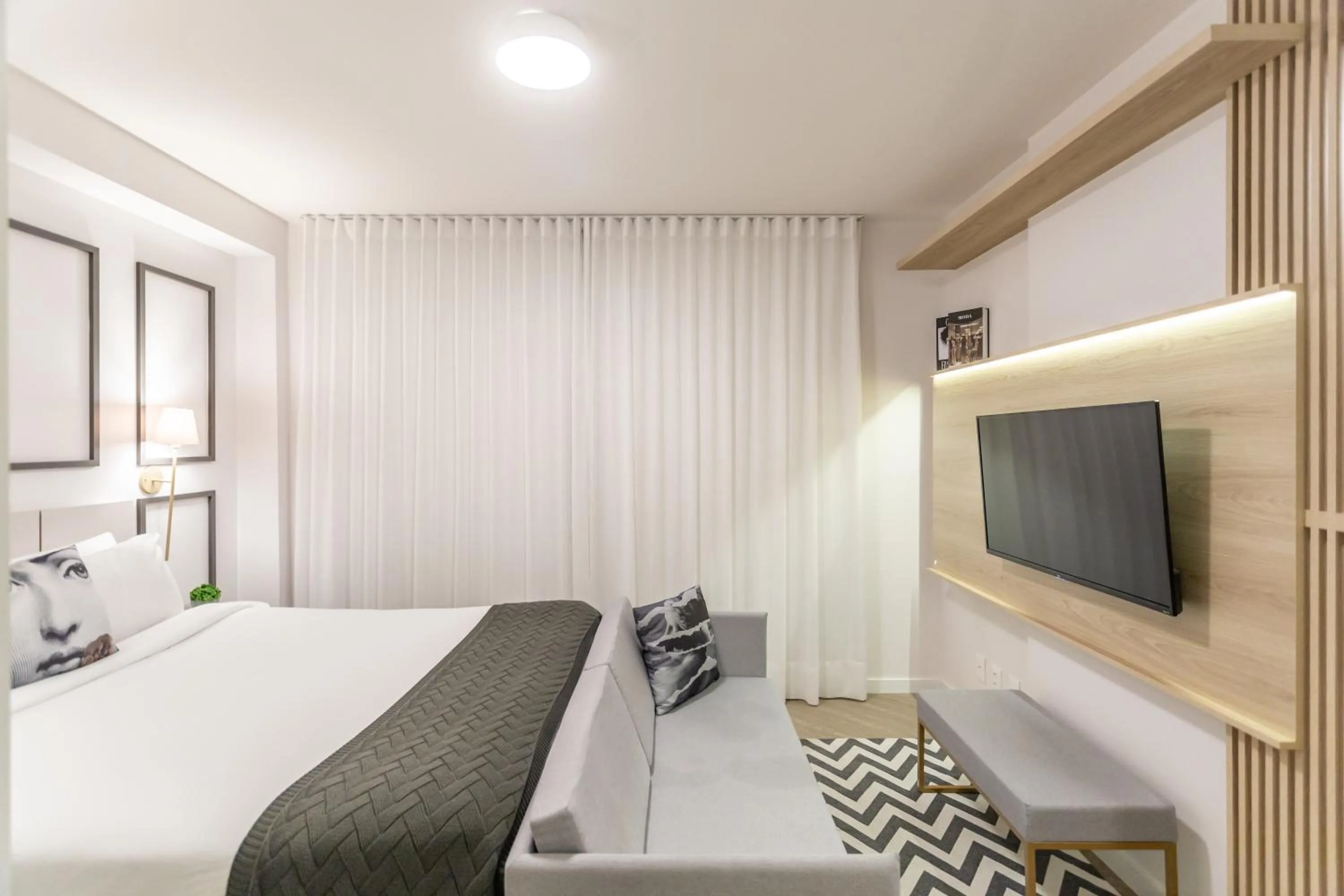 Bed in Charlie Porto Alegre Moinhos