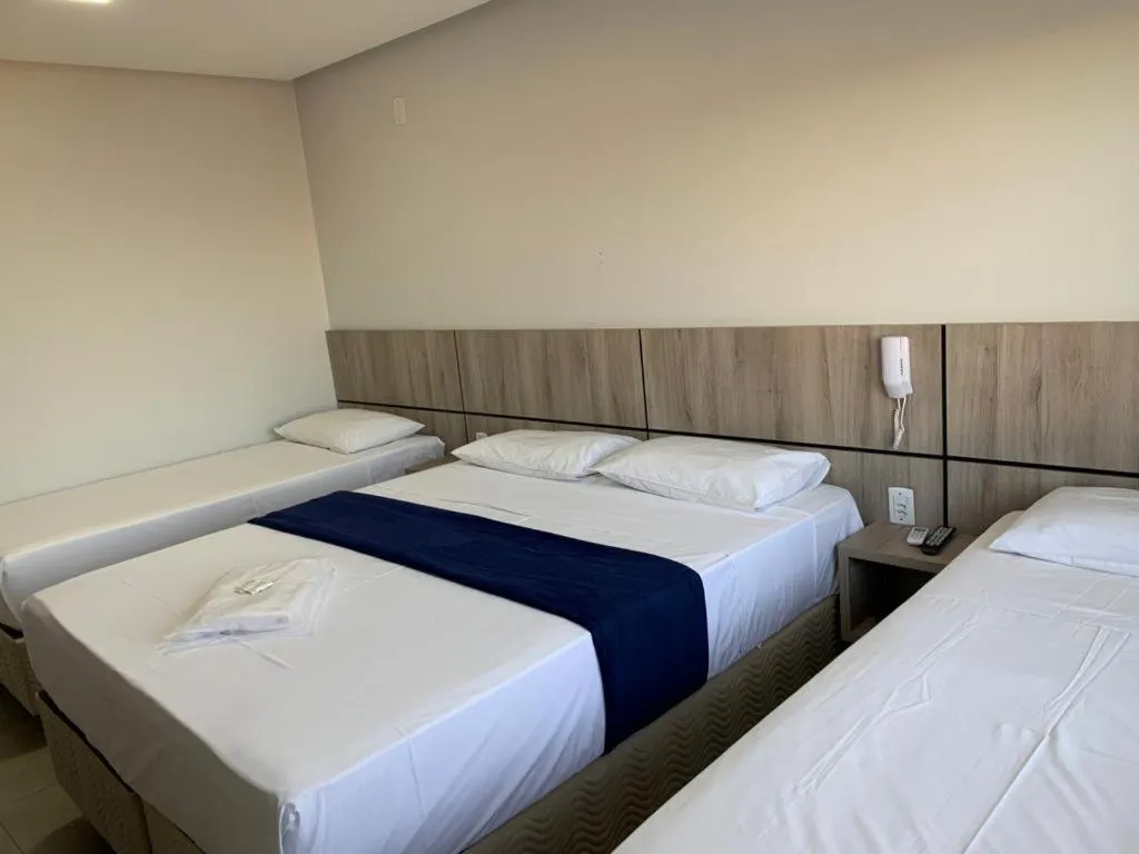 Bedroom, Bed in Hotel Seven