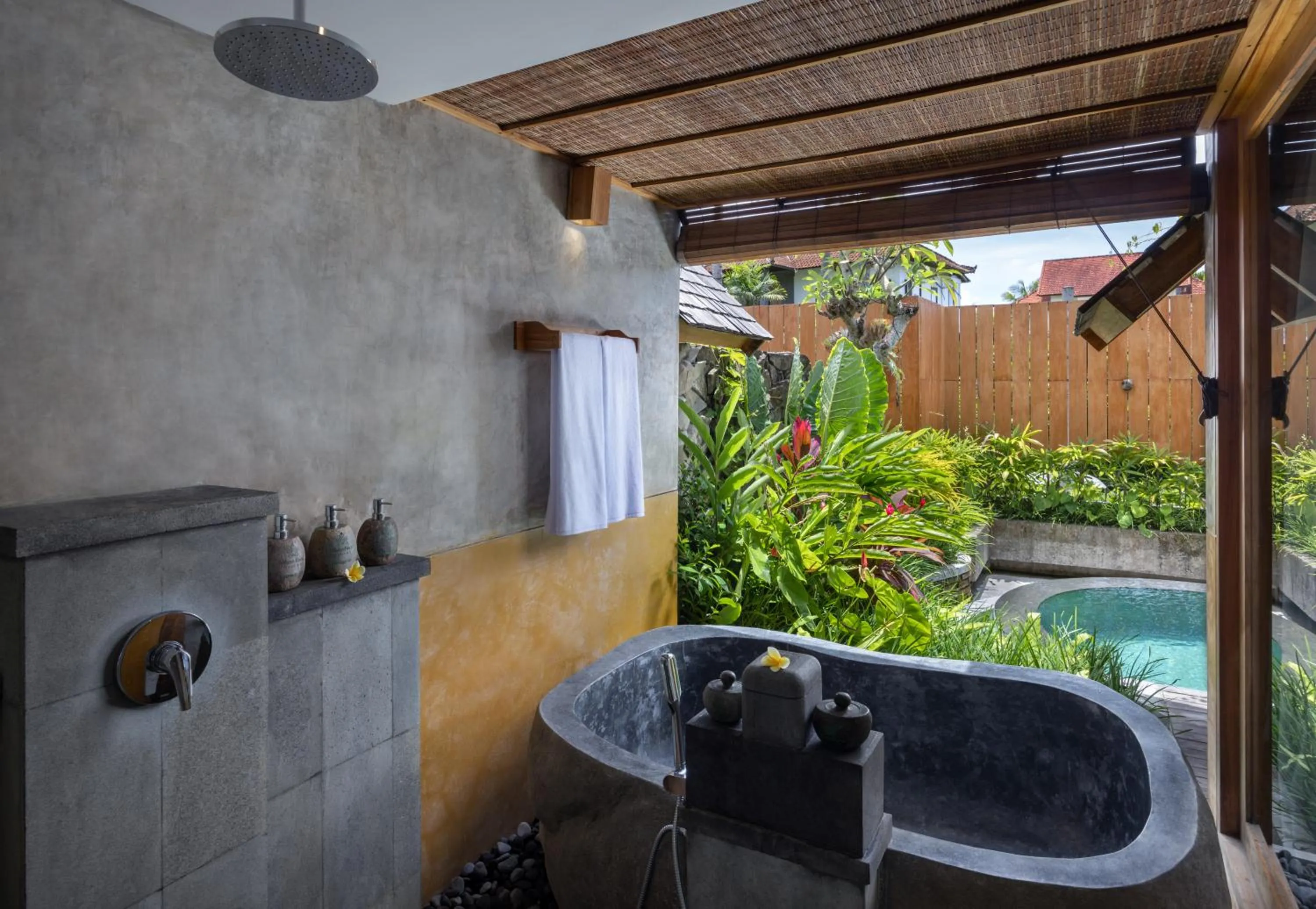 Hot Tub in Wana Bucu Villas by GenuineHost