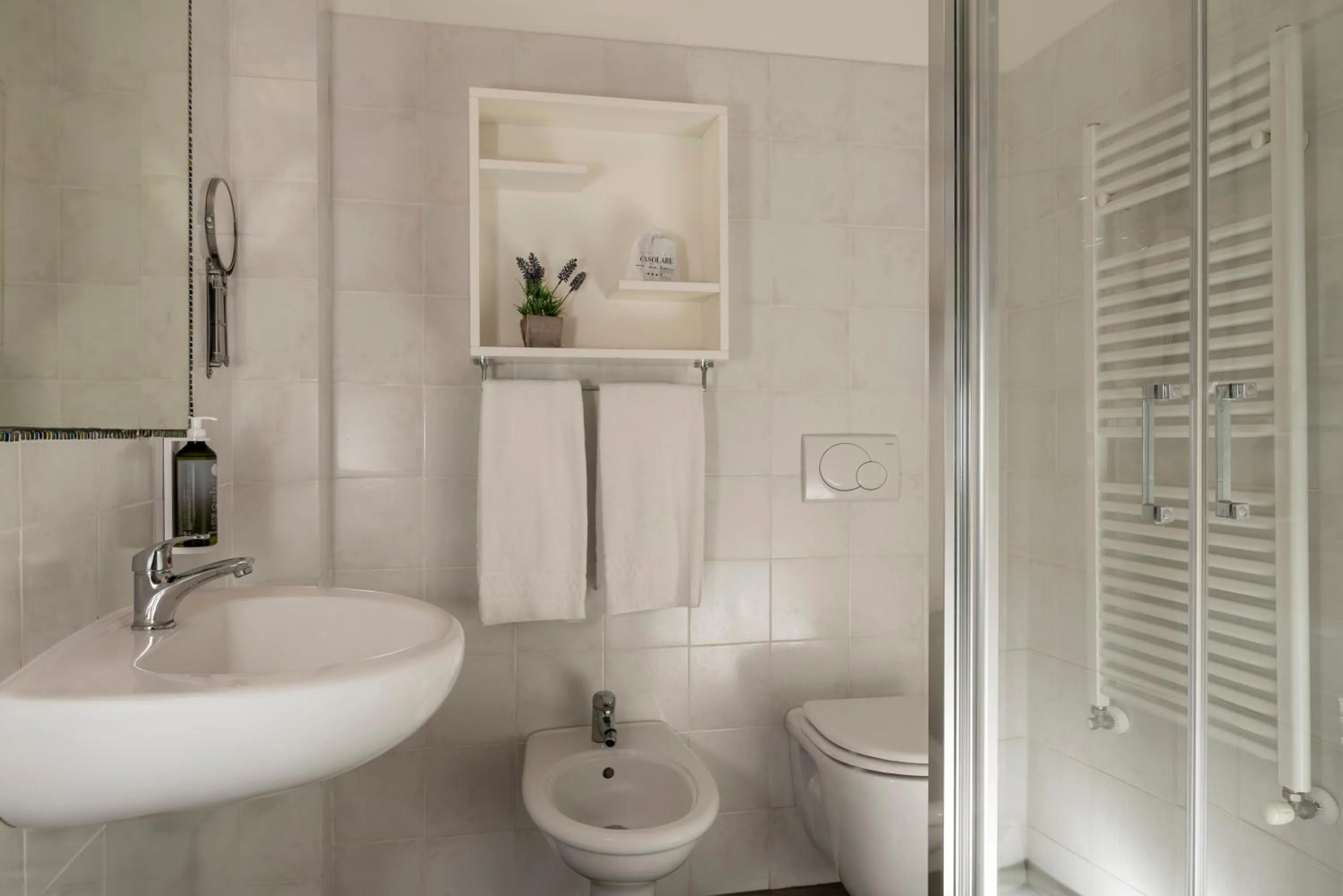 Bathroom in Hotel & Restaurant Casolare Le Terre Rosse