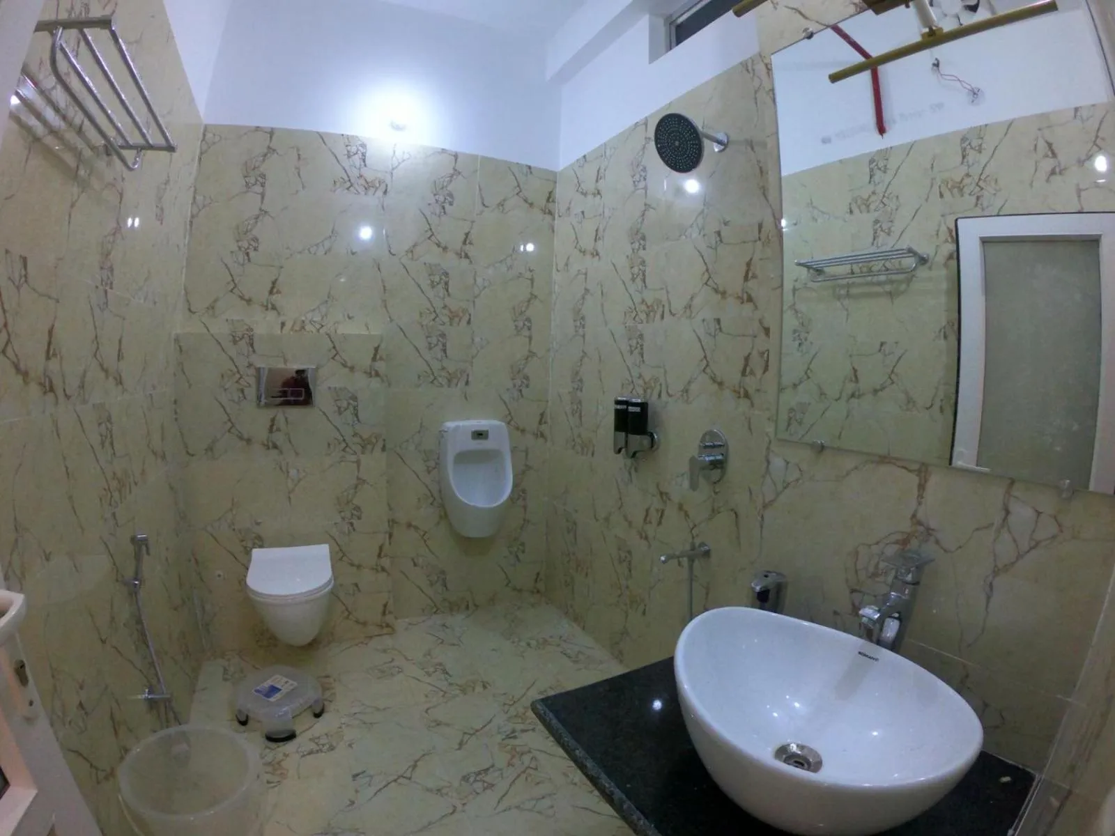 Bathroom in Hotel Buddha Park near Sarnath, Varanasi