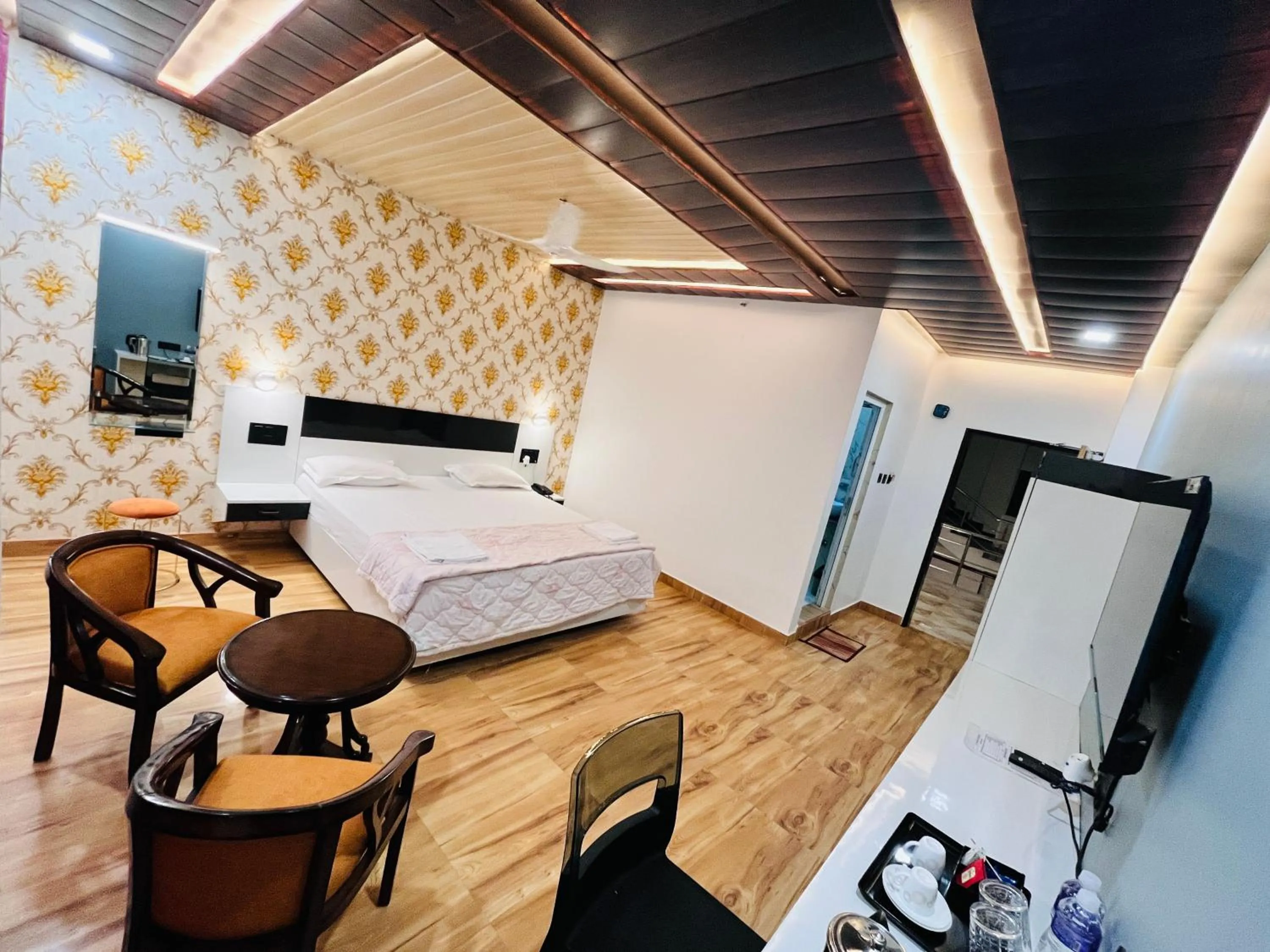 Photo of the whole room, Bed in Hotel Buddha Park near Sarnath, Varanasi