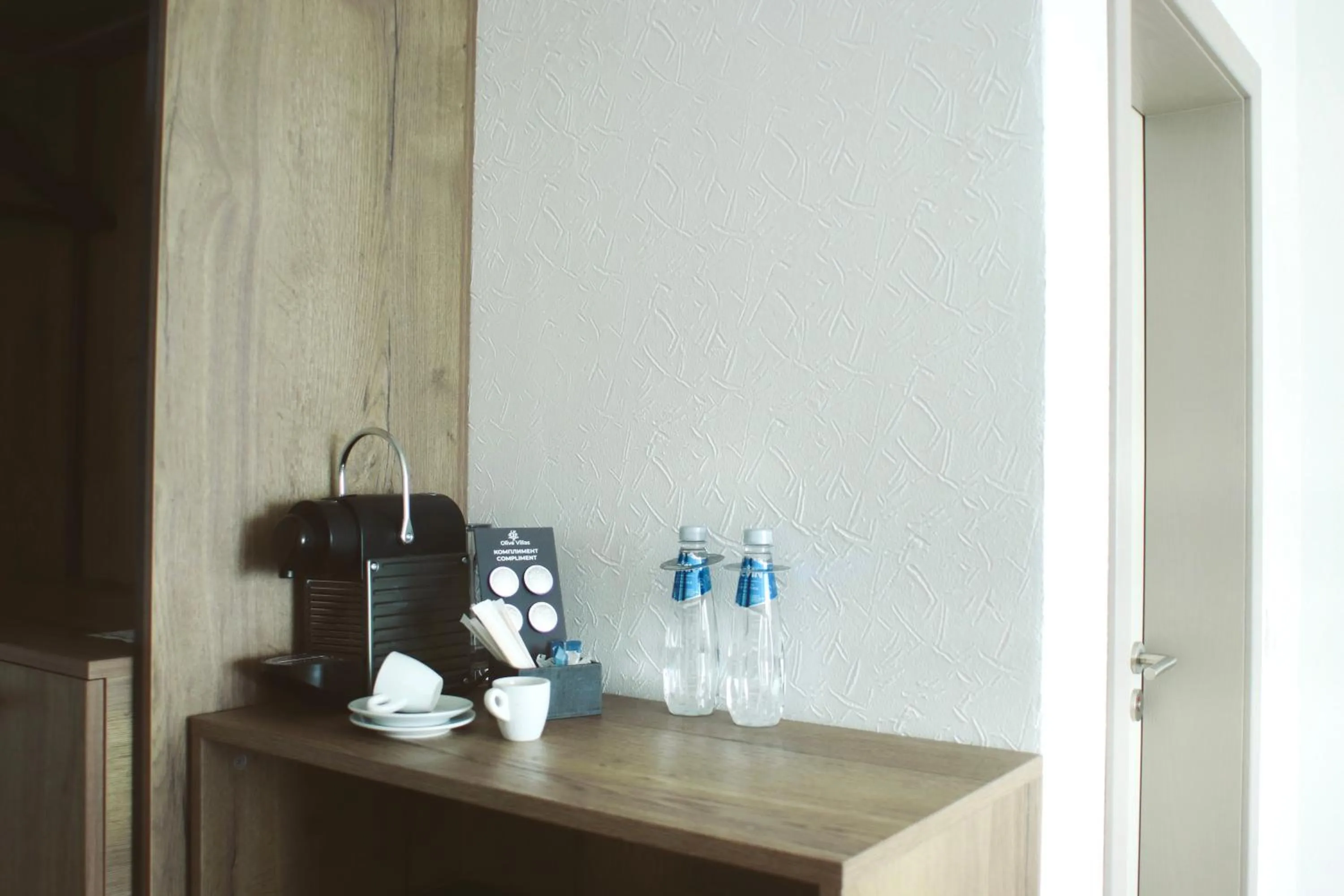 Coffee/tea facilities in Olive Villas Beach Hotel