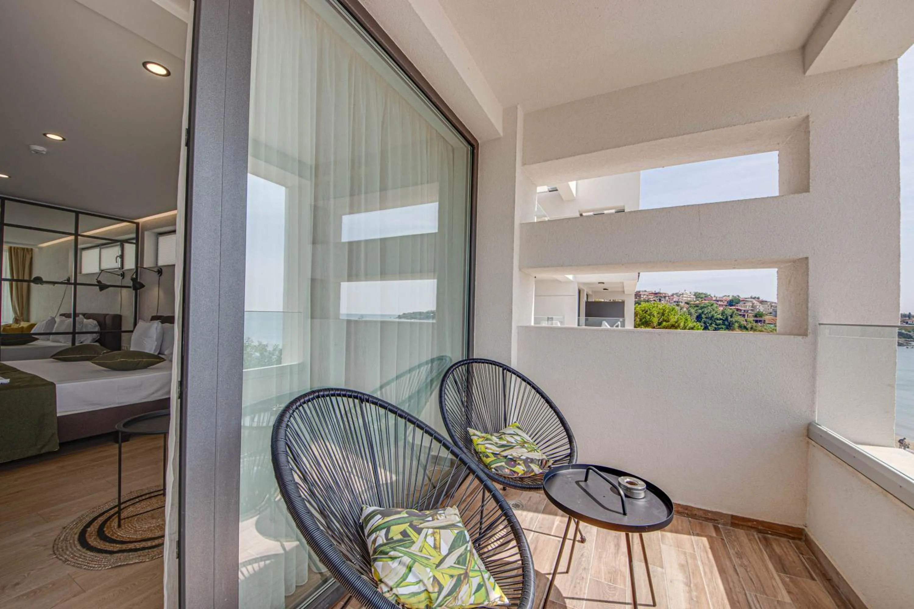 Patio, Bed in Olive Villas Beach Hotel