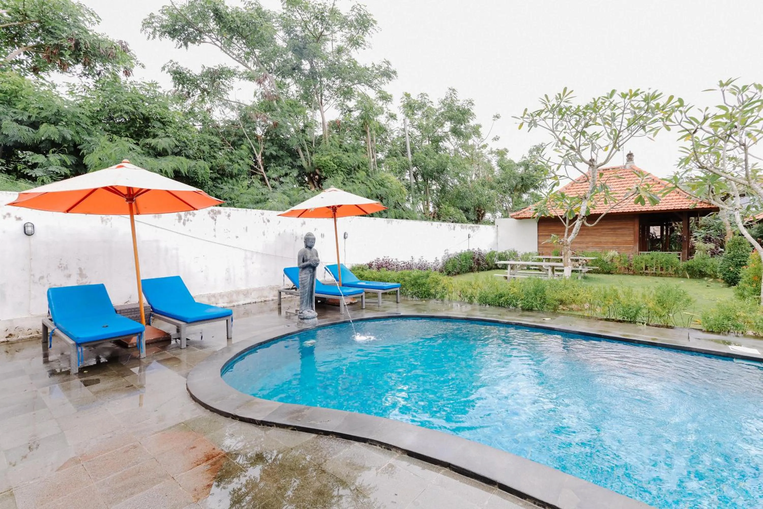 Swimming pool in The Lavana Jhonny Kibung Villas Lembongan