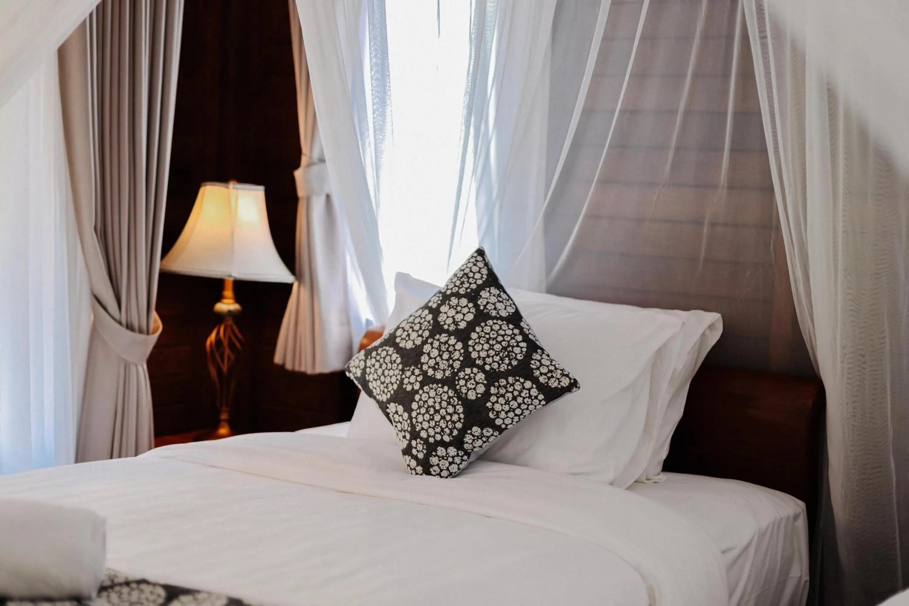 Bedroom, Bed in The Lavana Jhonny Kibung Villas Lembongan