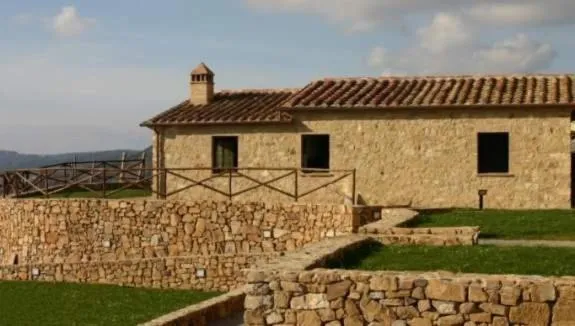 Facade/entrance in Le 7 Camicie