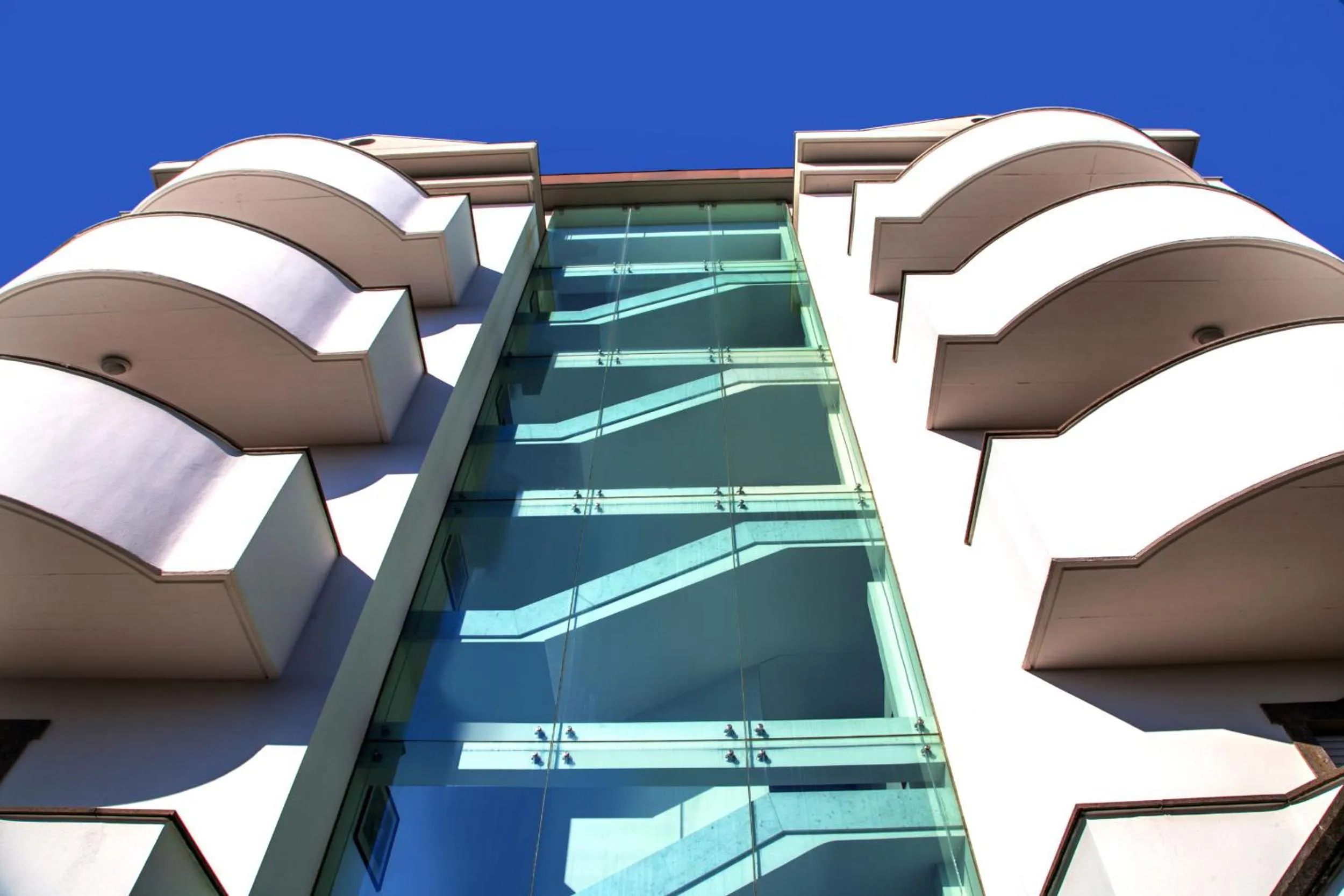 Property building in Arcom Palace