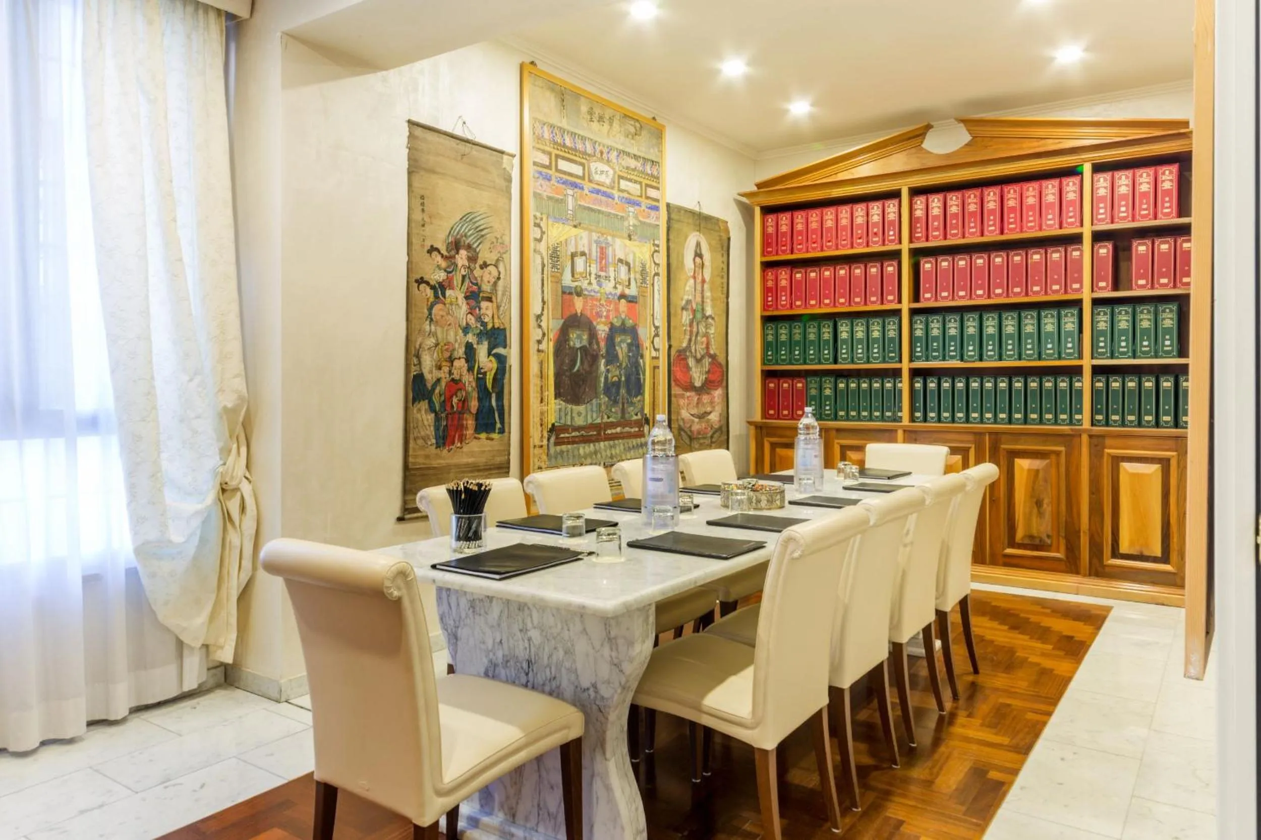 Meeting/conference room in Arcom Palace