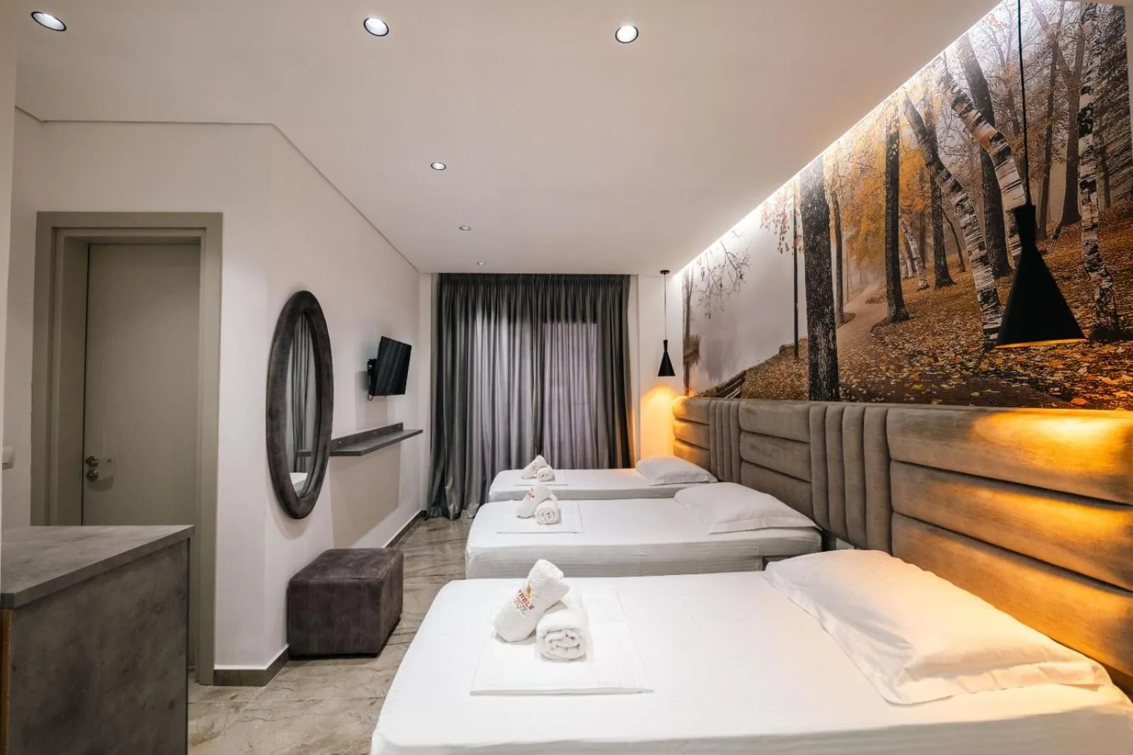 TV and multimedia, Bed in Hotel Eagle