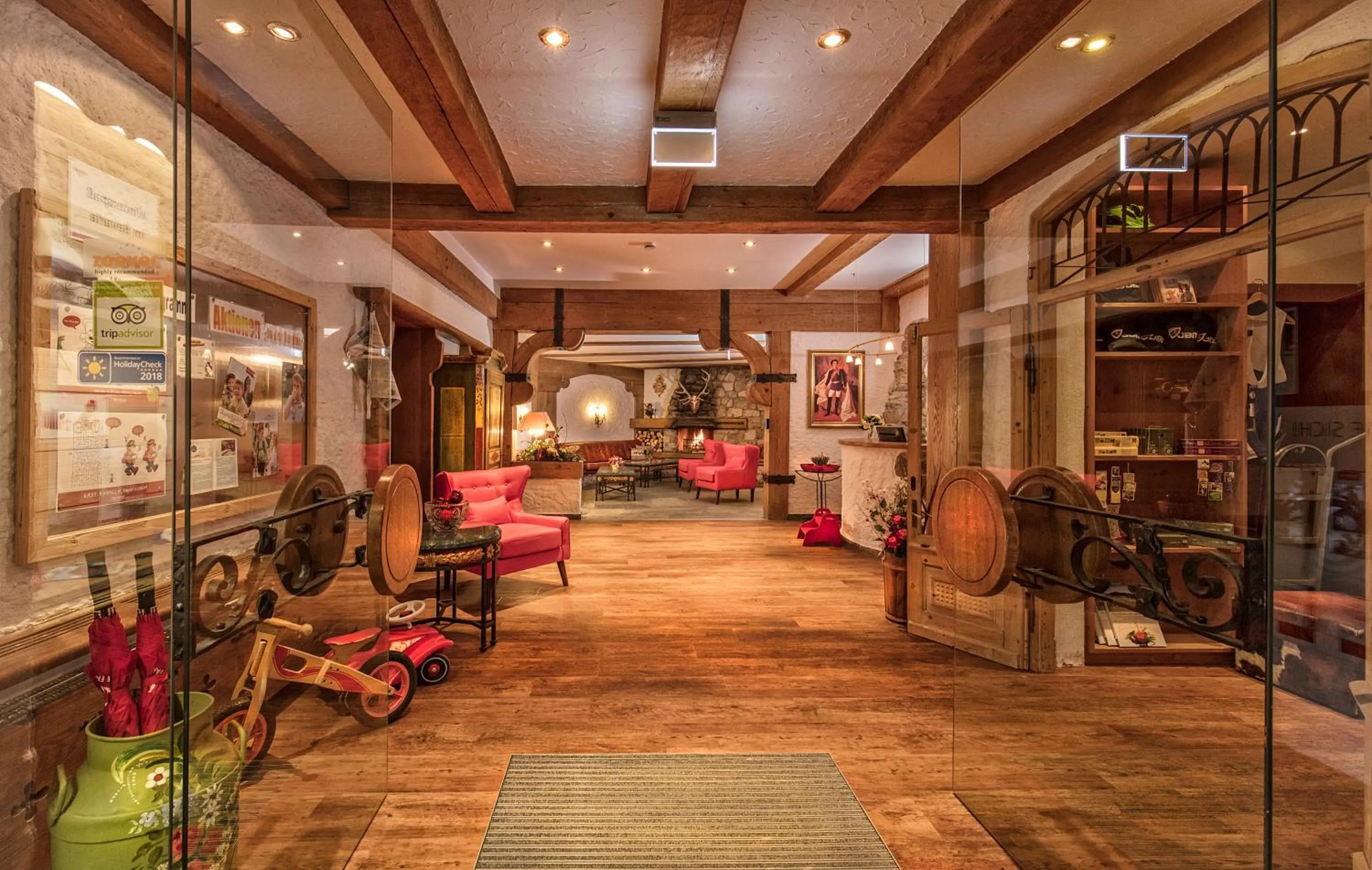 Lobby or reception in Familotel Bavaria Pfronten-Familien Hotel-Alles Inklusive Konzept