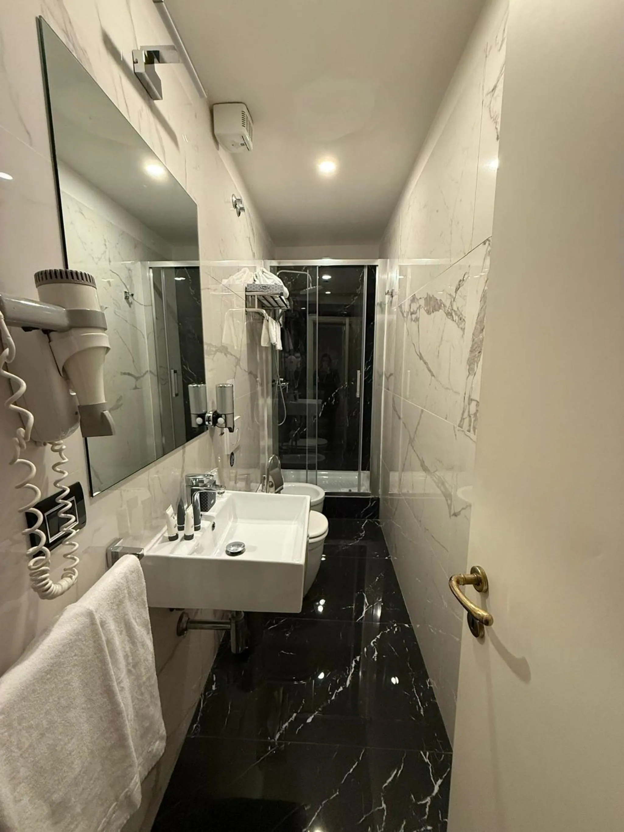 Relais Fontana Di Trevi Hotel