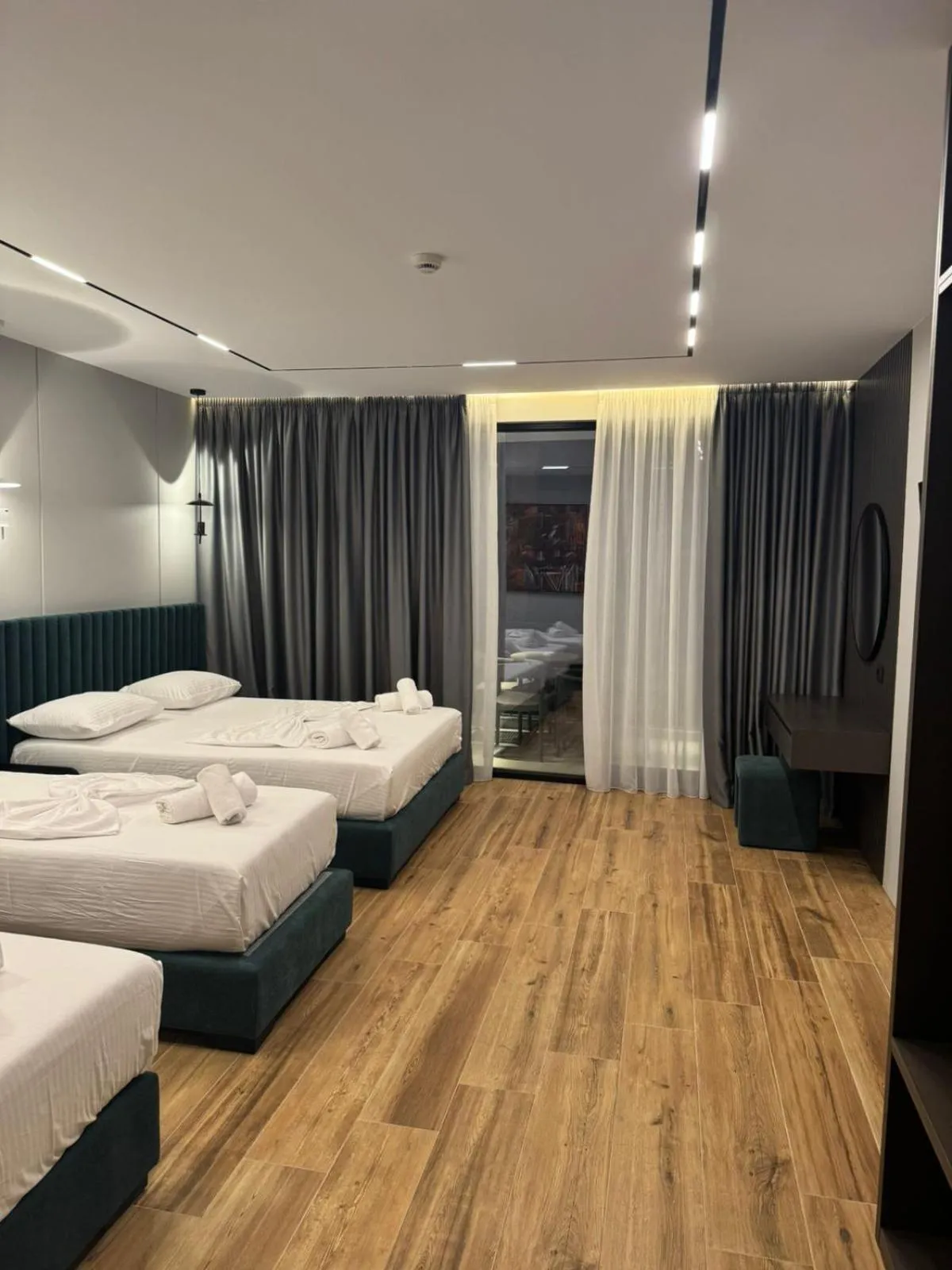 Bedroom, Bed in Hotel Lili-1