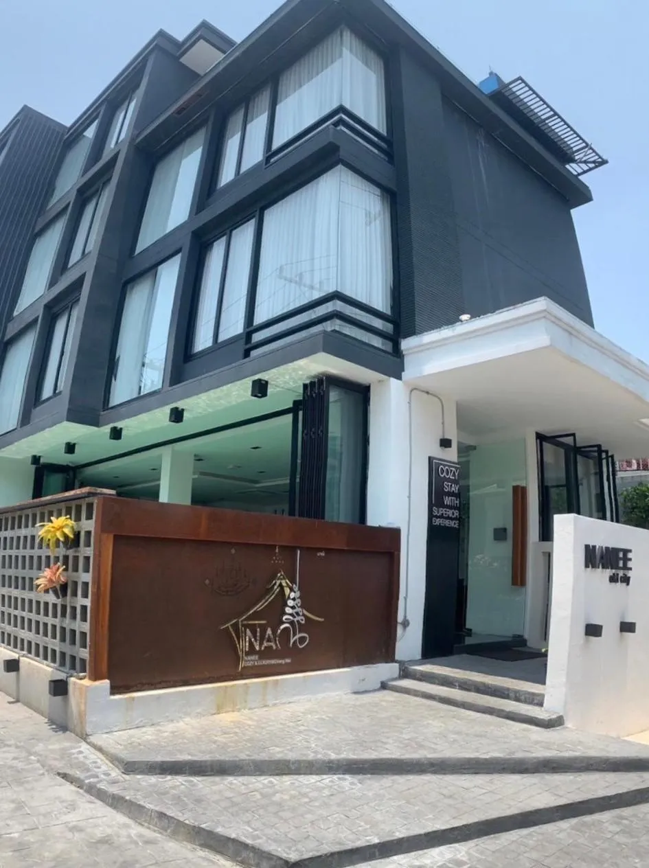Property building in NANEE Phra Singh