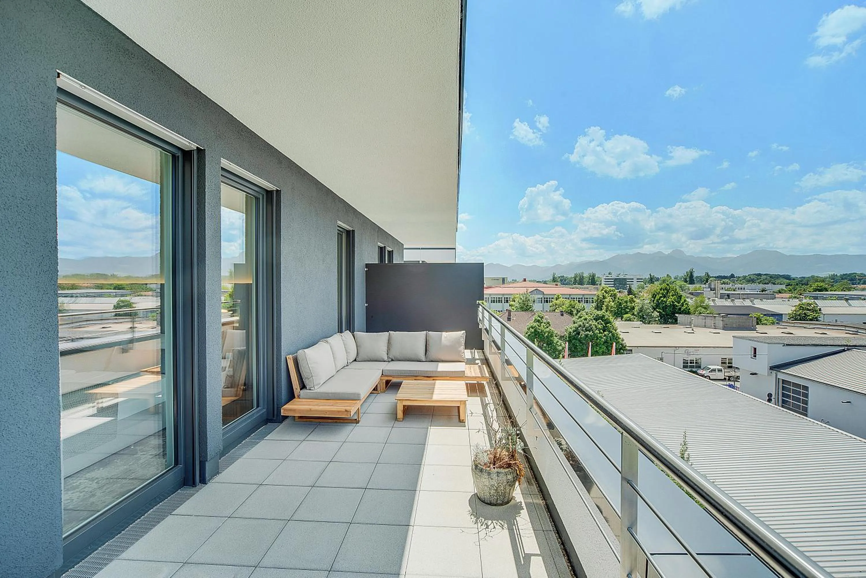 Balcony/Terrace in BRIGHT: Rosenheim Aicherpark