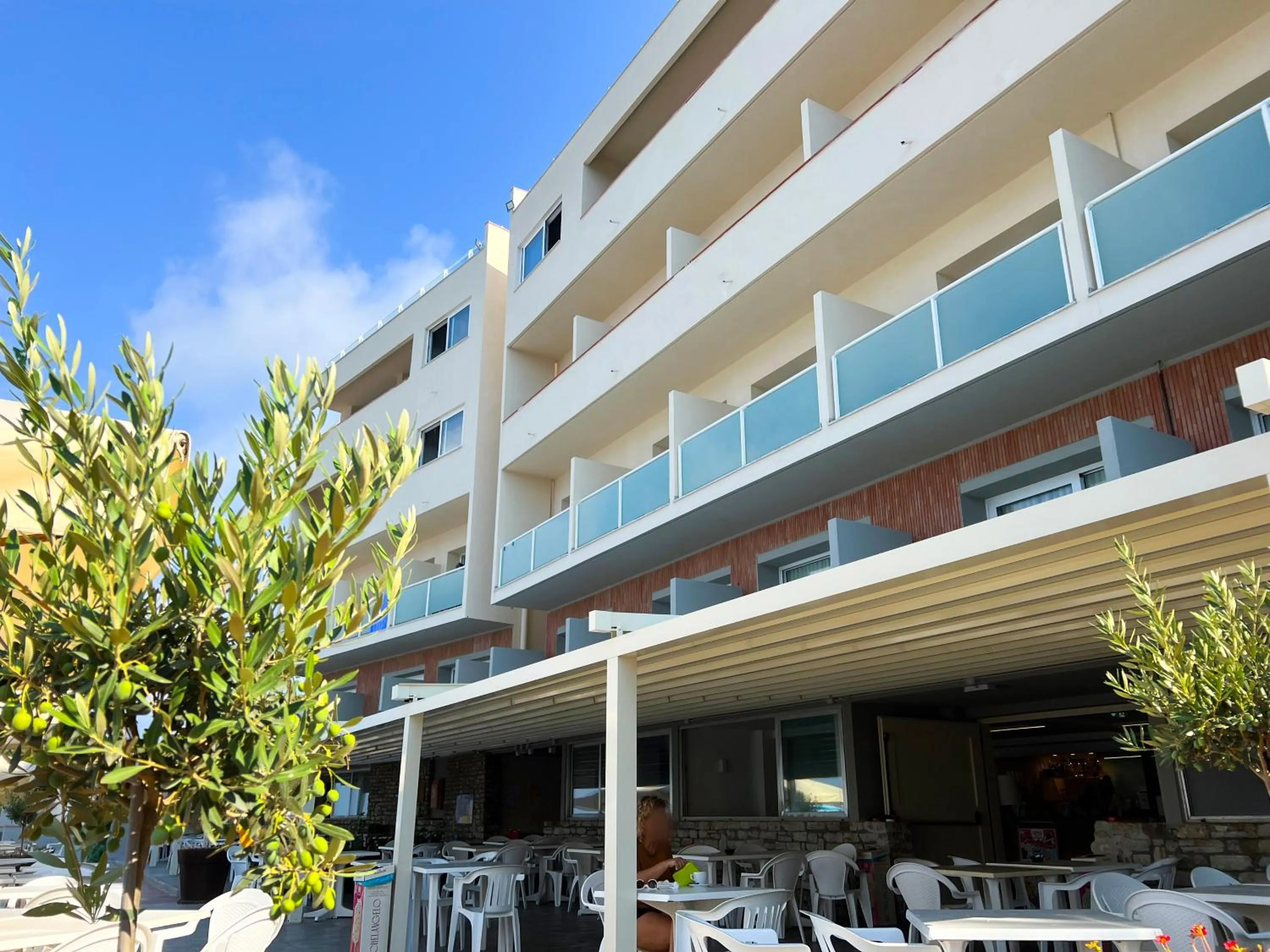 Property building in Hotel Rex