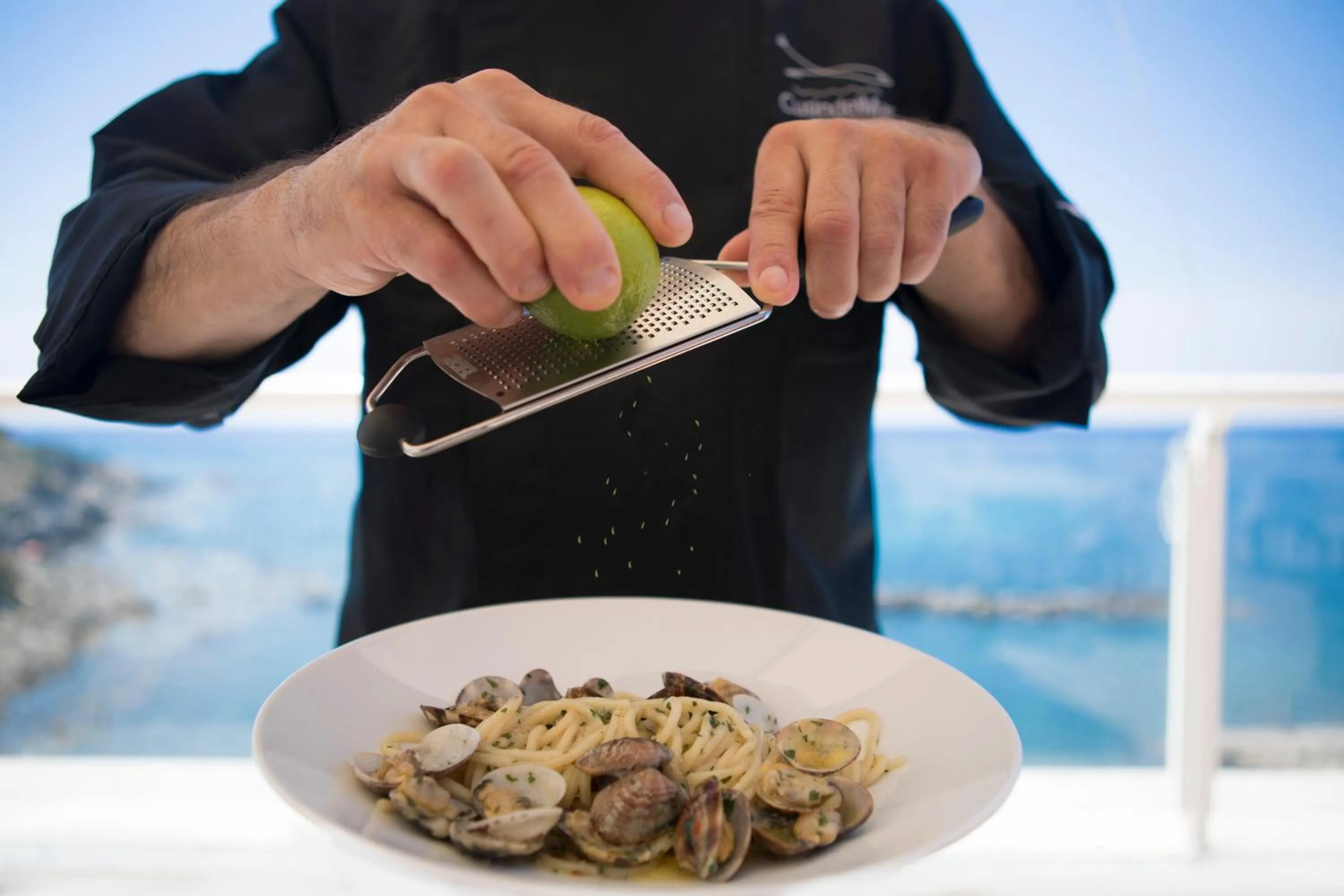 Restaurant/places to eat in Hotel Rex