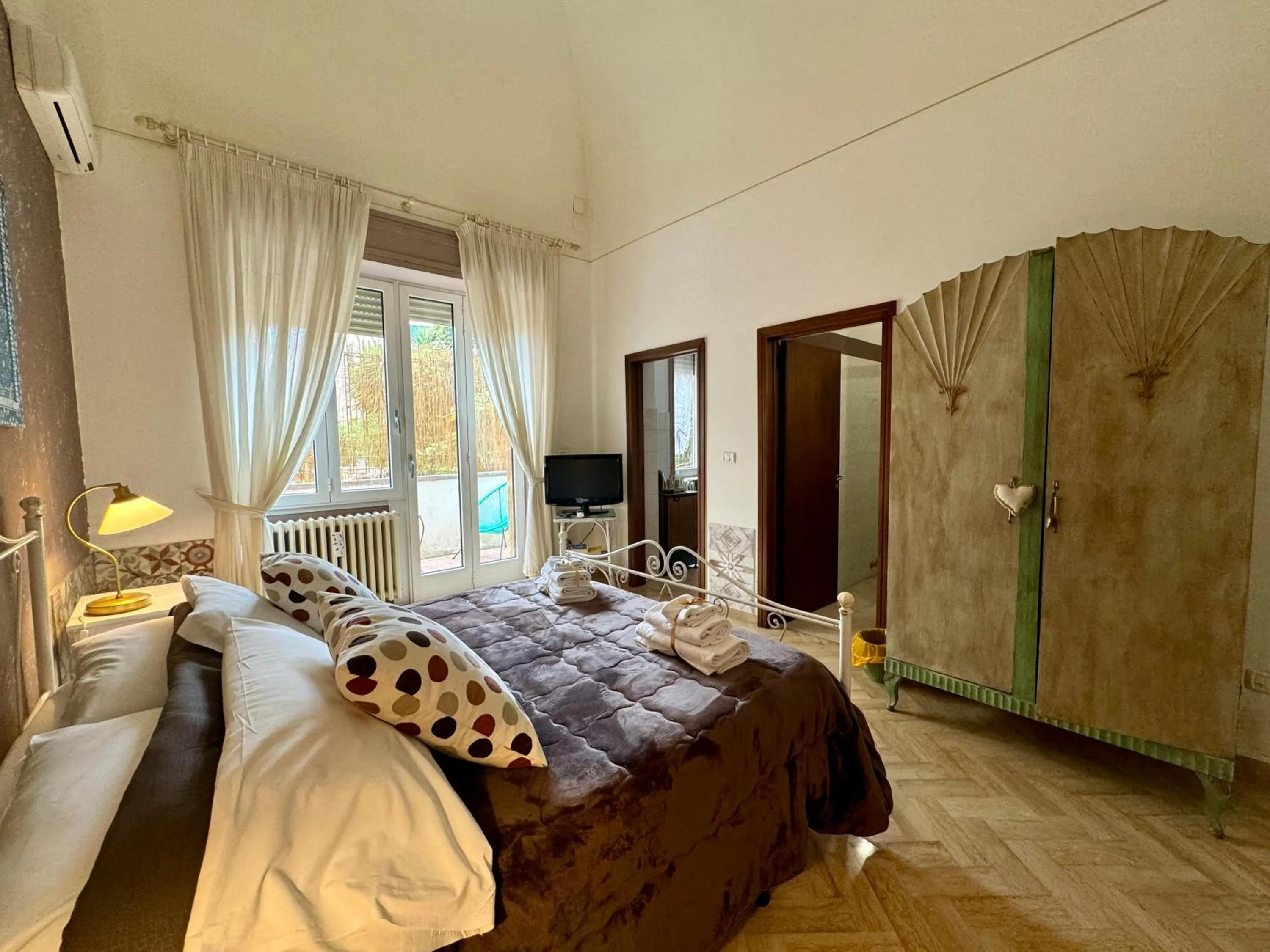 Photo of the whole room, Bed in Aedes B&B Il Giardino dei Sogni