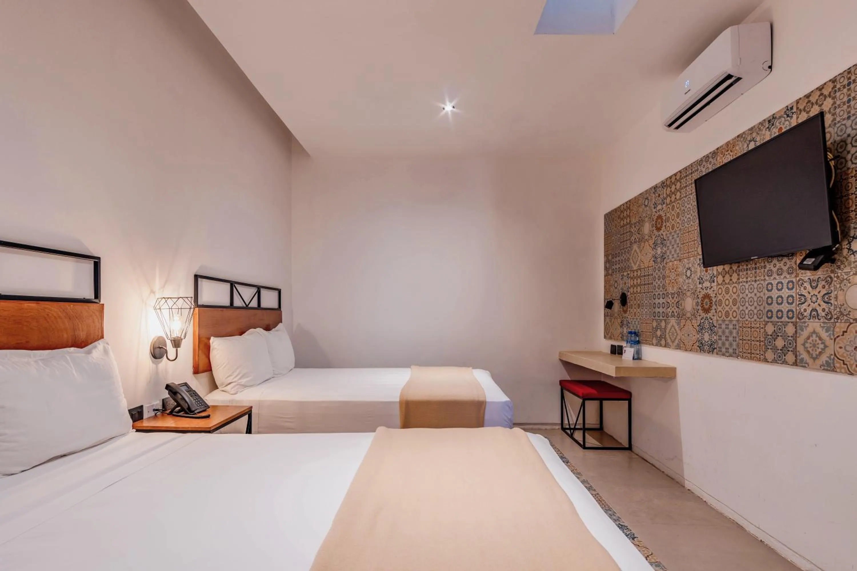 Bedroom, Bed in Hotel HO Merida