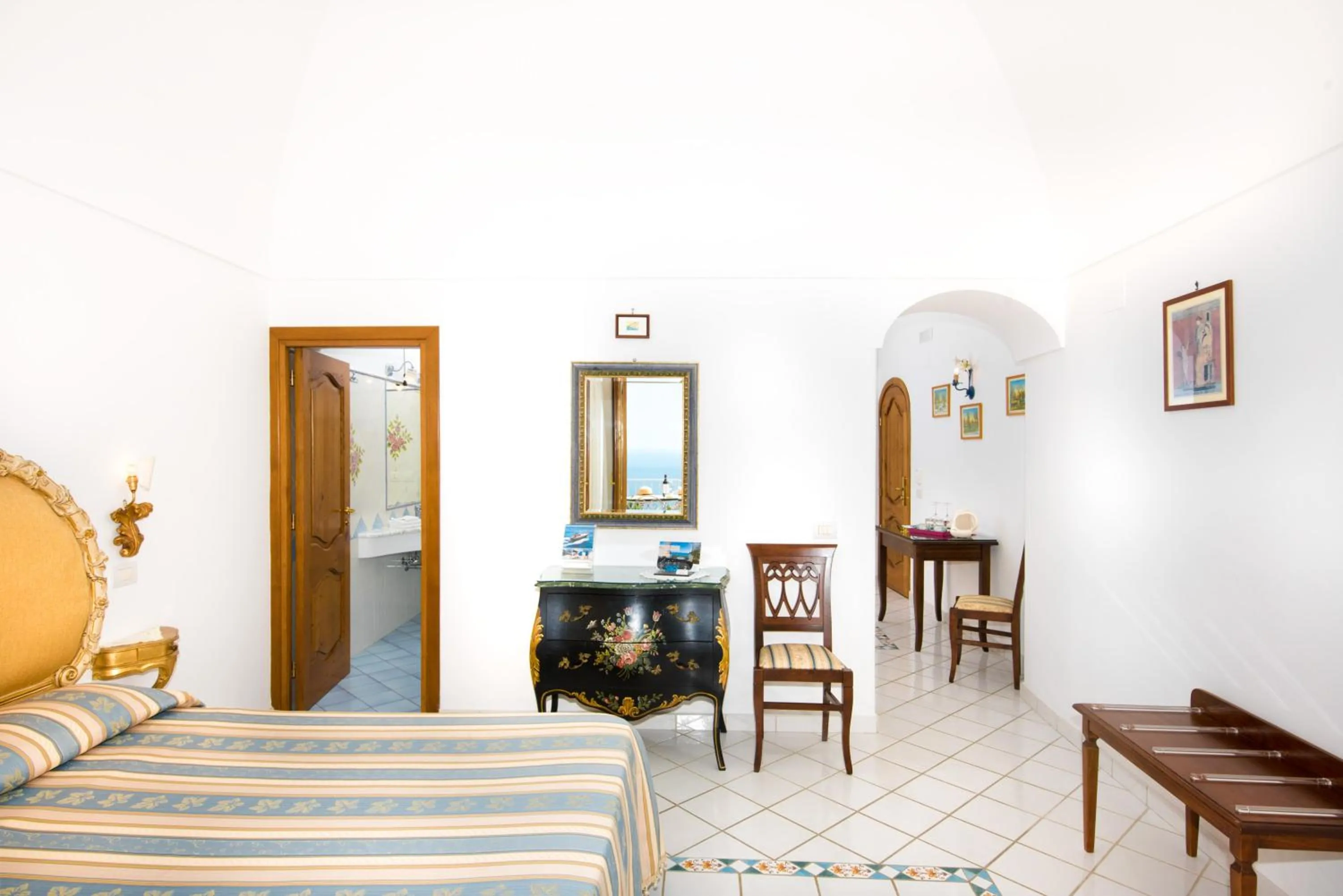 Photo of the whole room in La Rosa Dei Venti