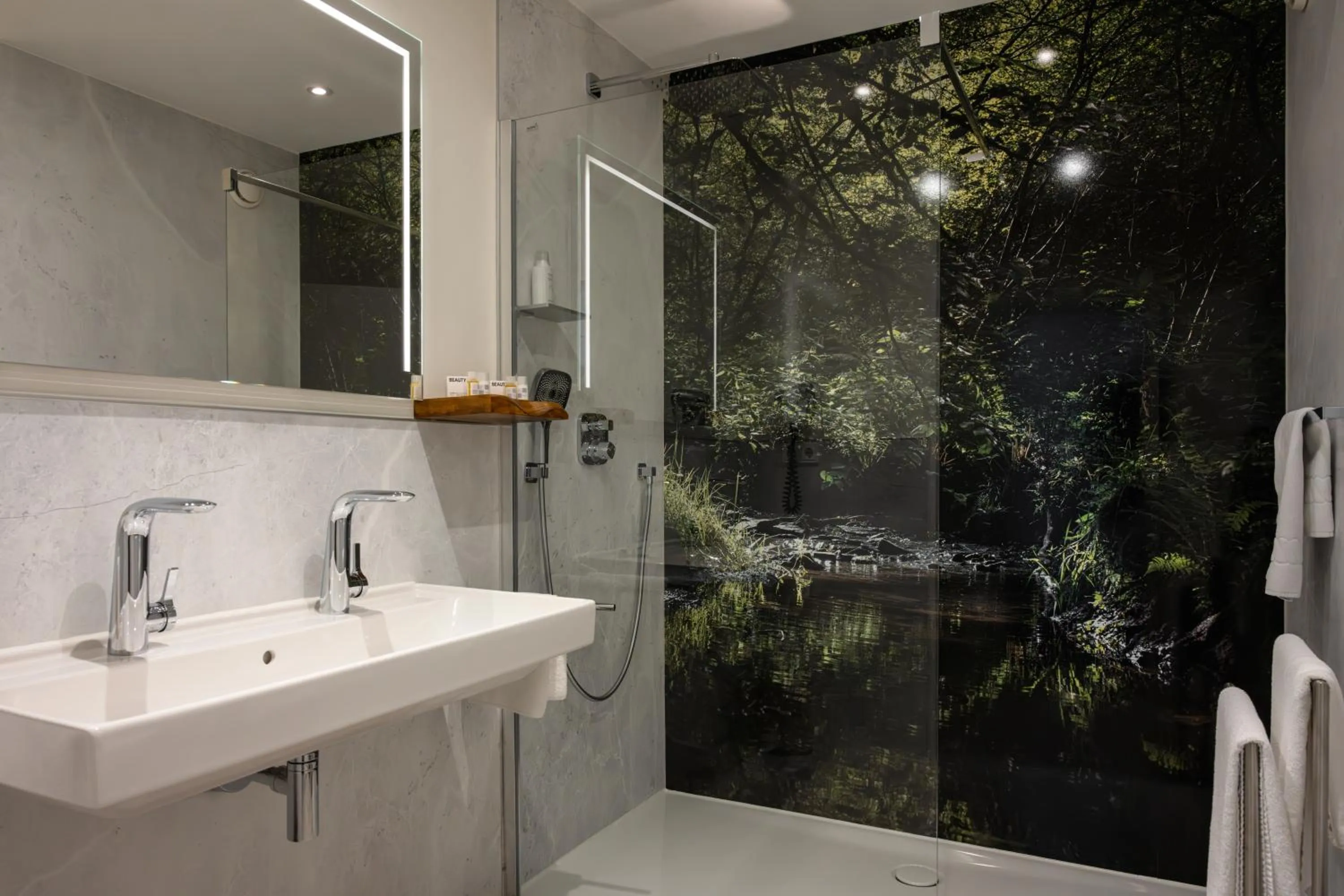 Shower in Sport- & Seminarhotel Glockenspitze