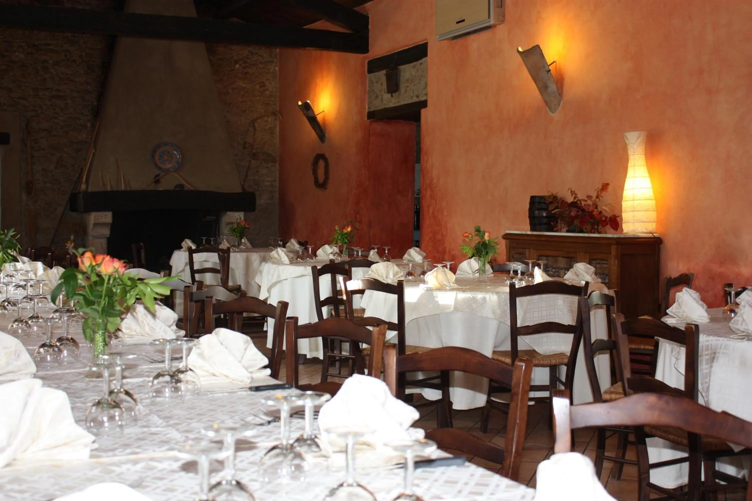 Restaurant/places to eat in Azienda Agrituristica Le Puzelle