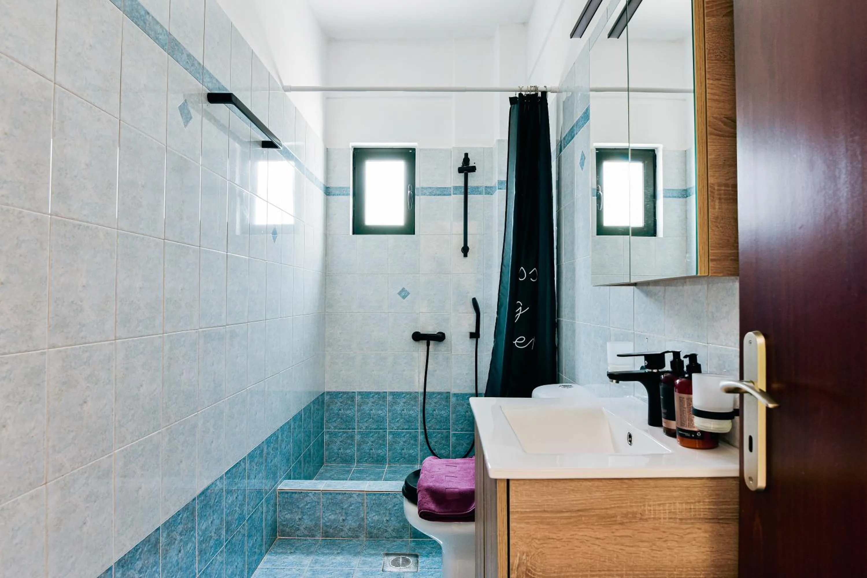 Shower in Oliva Holiday Homes