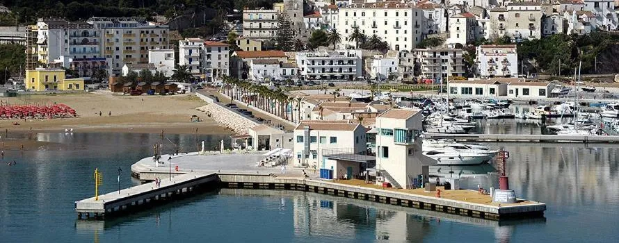 Beach in Albergo Villa Vittoria