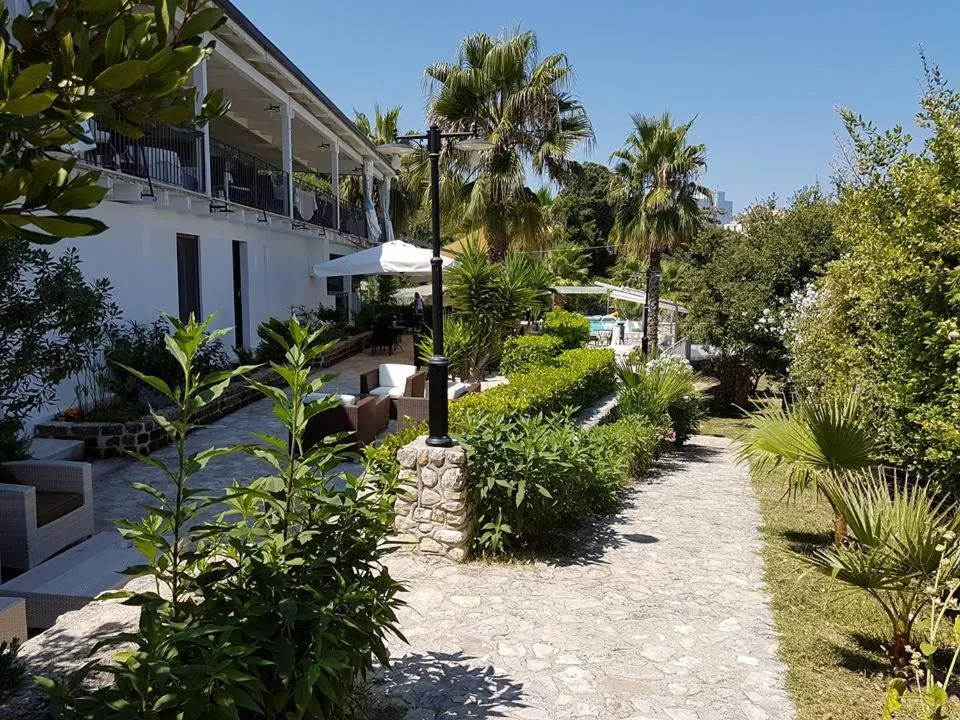 Patio in Albergo Villa Vittoria