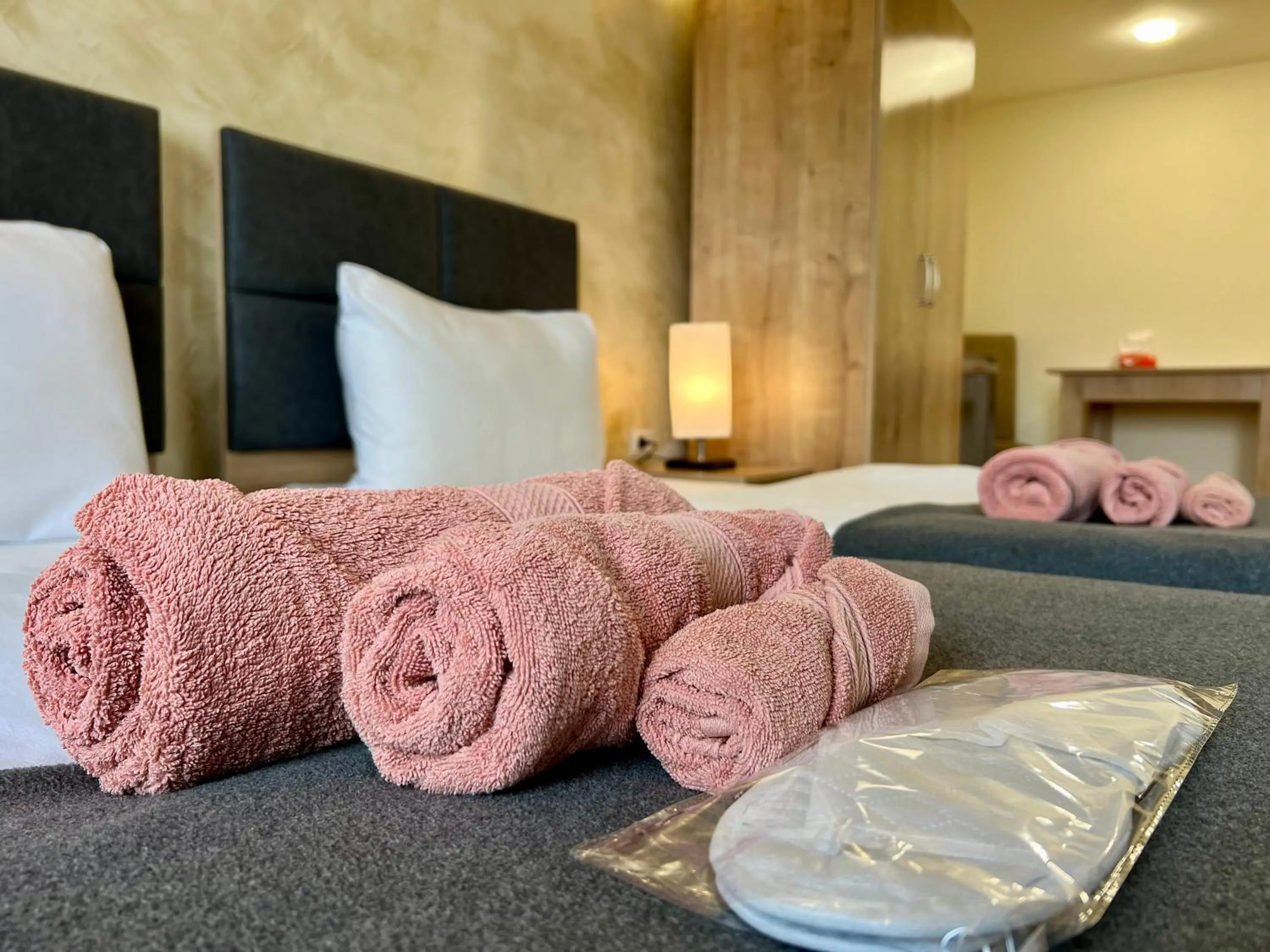 towels, Bed in The Hill Guesthouse