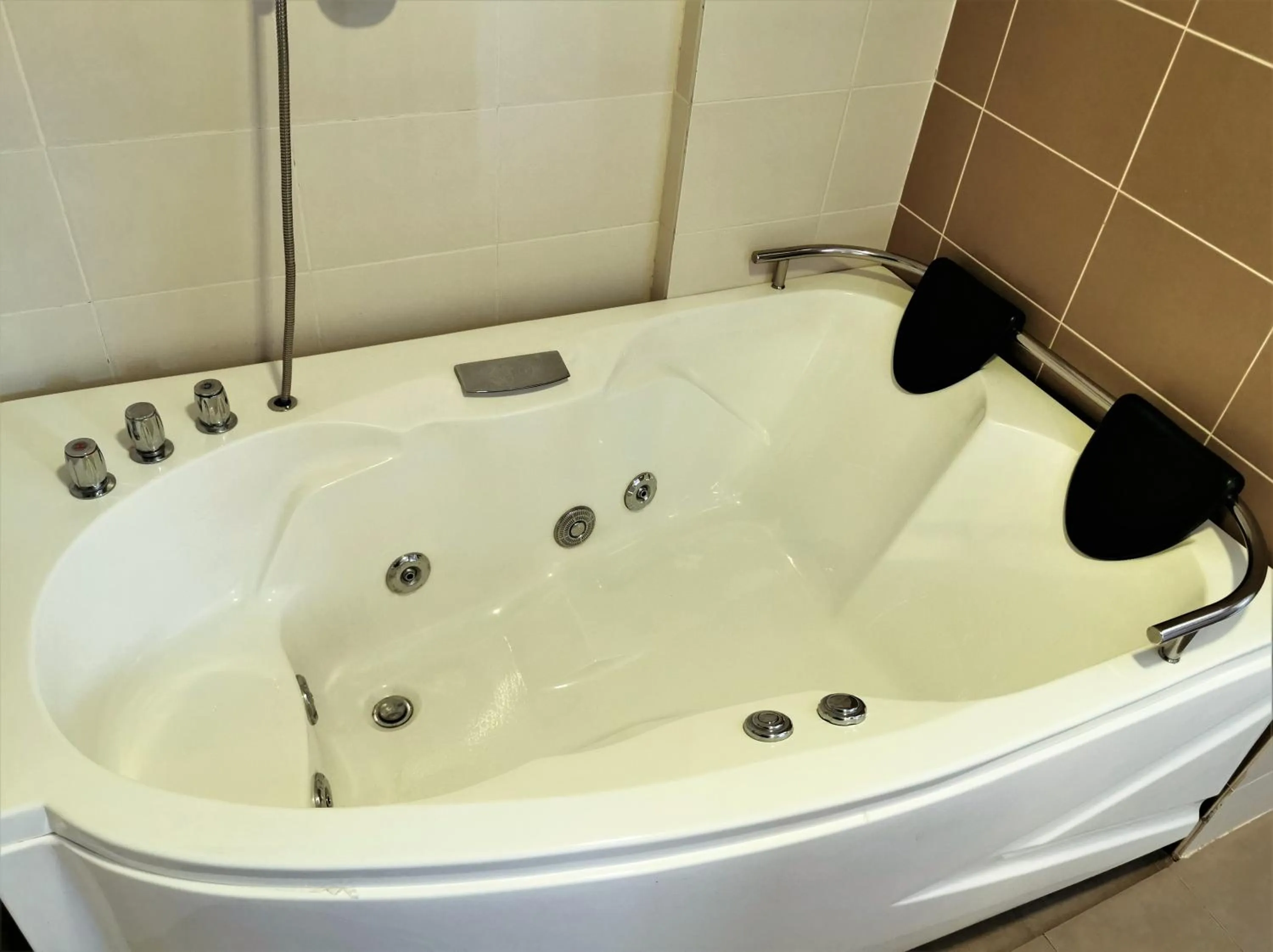 Massage in FHS Water Themepark Resort Melaka Town City Tengah