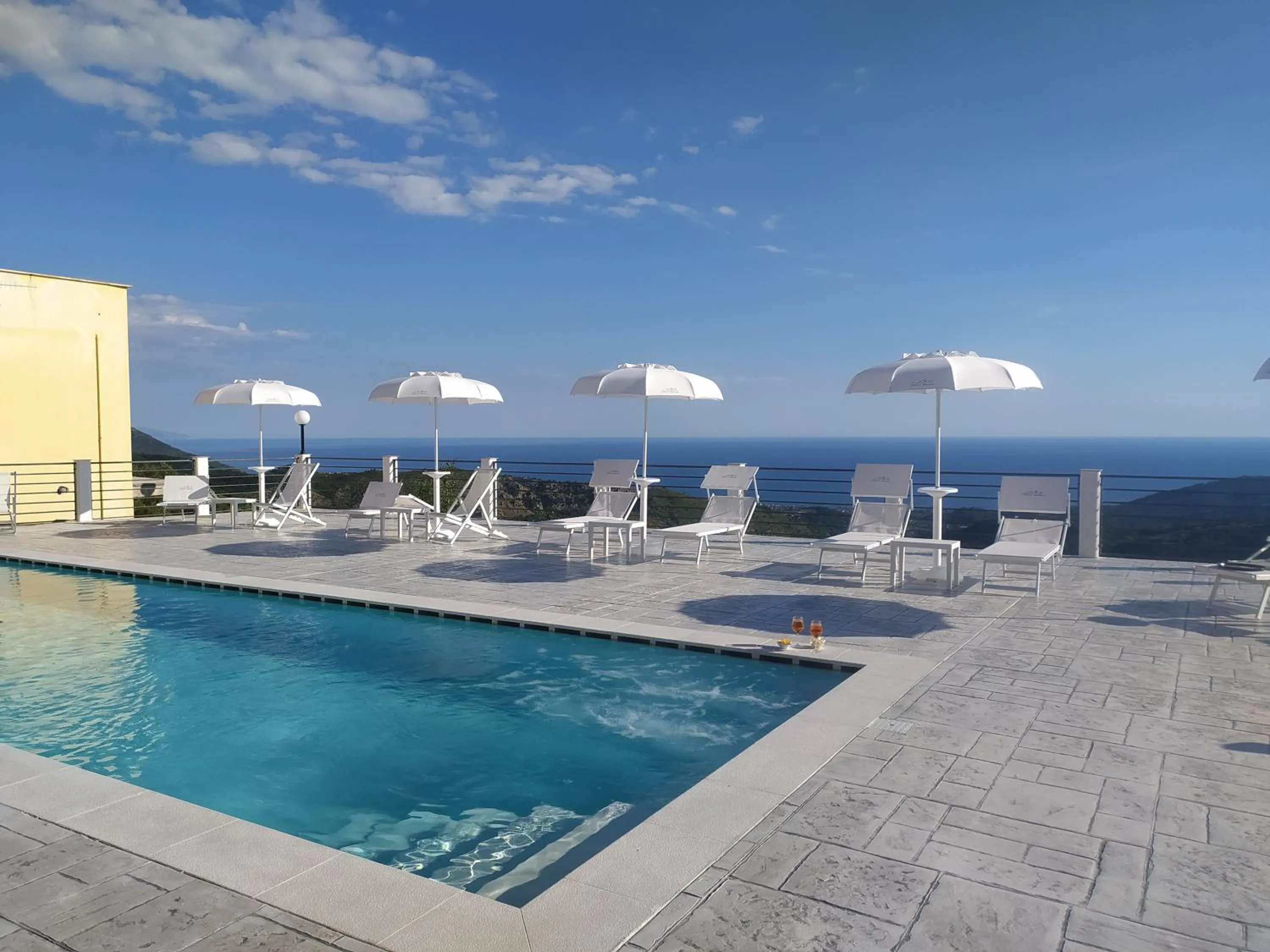 Swimming pool in Tenuta Vallina - Golfo di Policastro