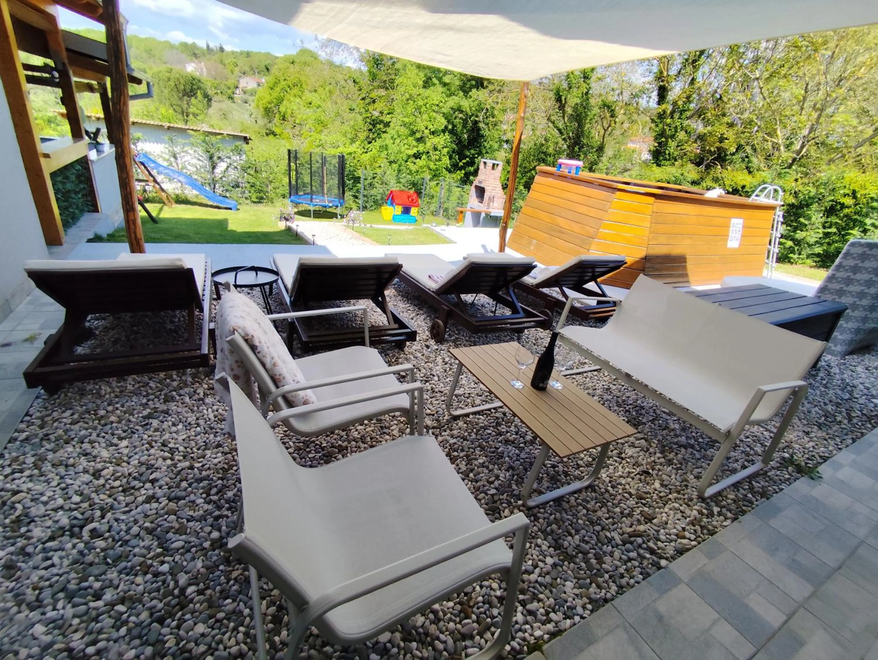 apartman Goga with pool and jacuzzi