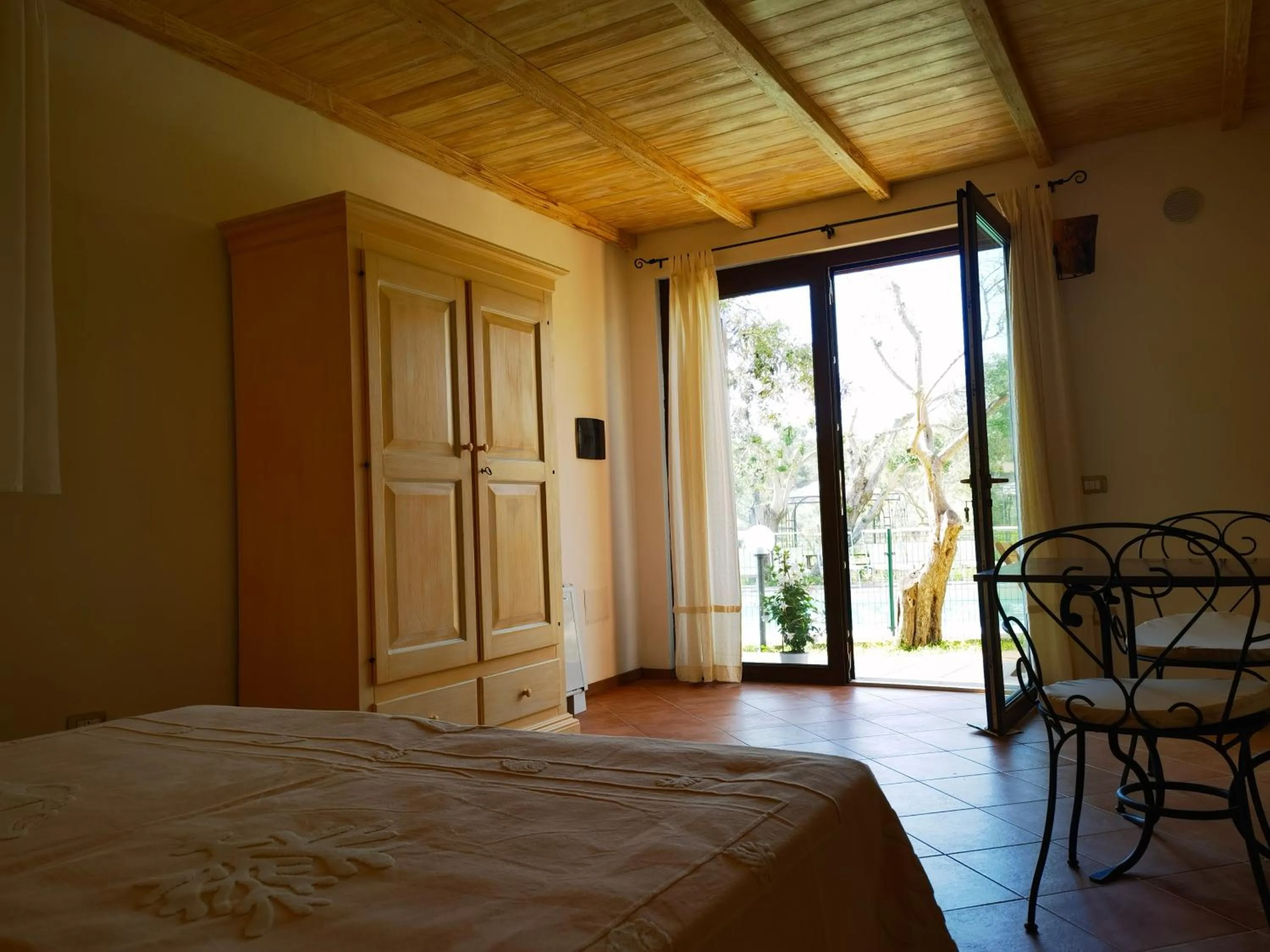 Bedroom, Bed in La Corte degli Ulivi - Albergo Rurale
