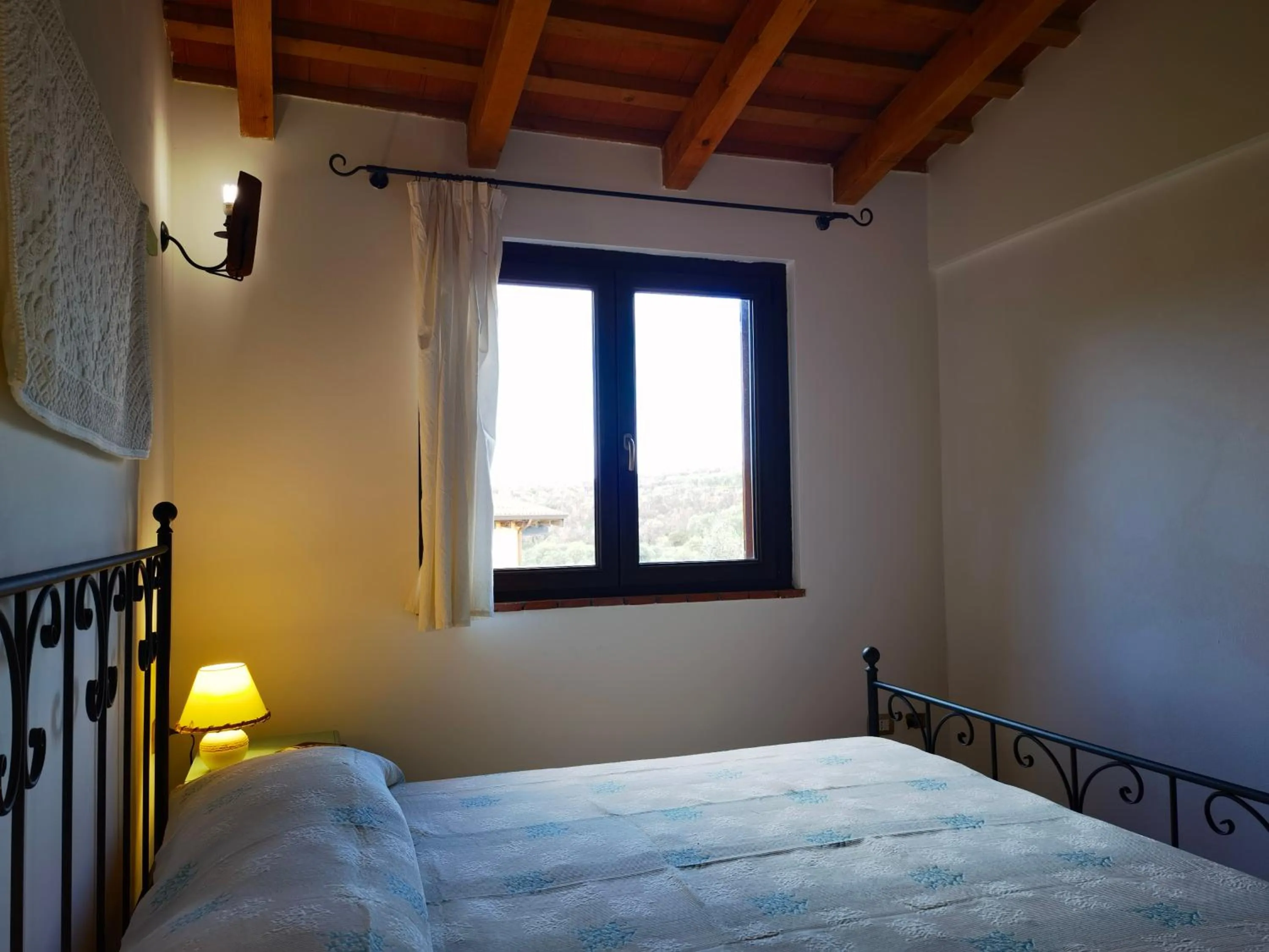 Bed in La Corte degli Ulivi - Albergo Rurale