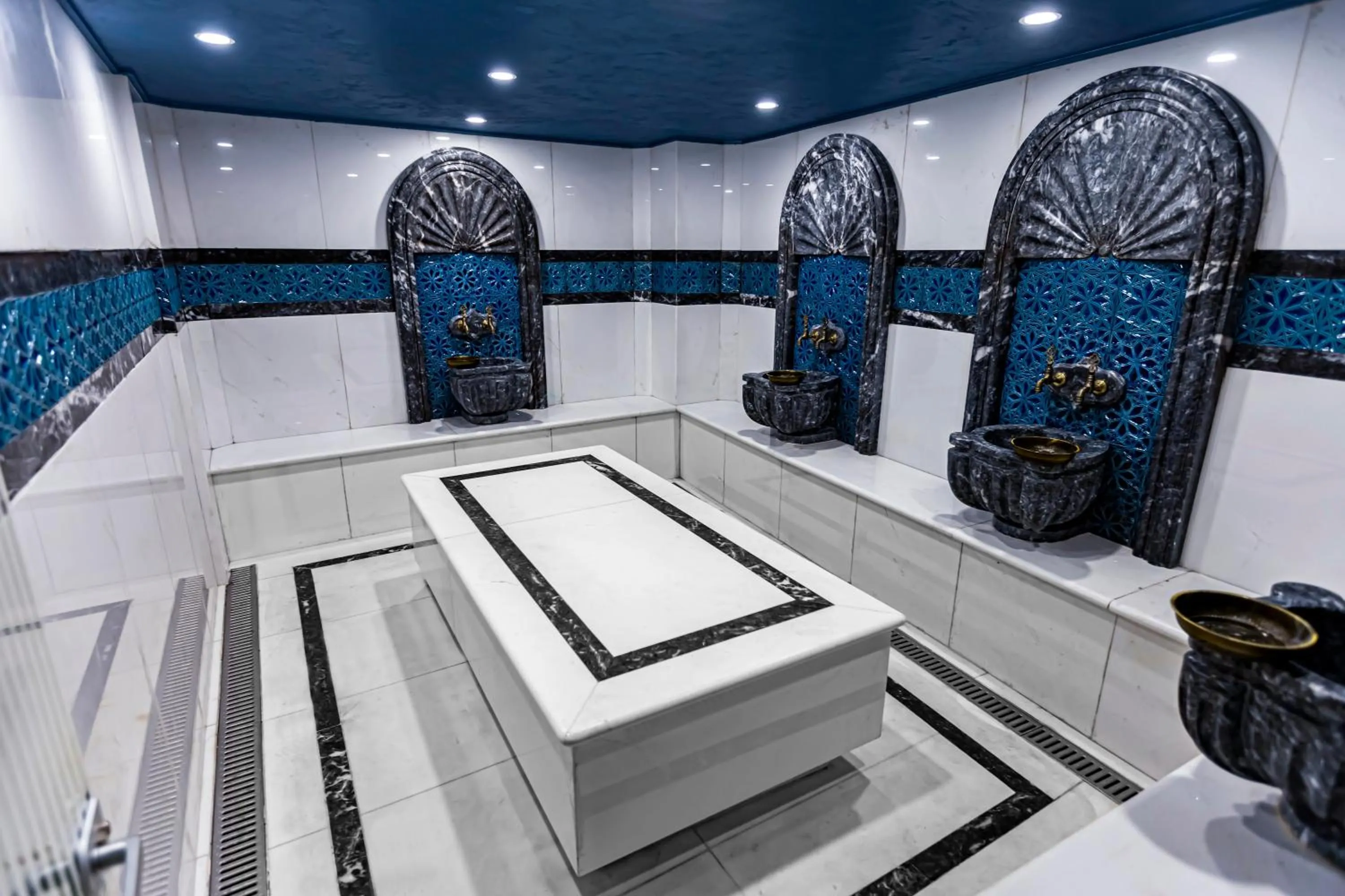 Steam room in Costera Hotel