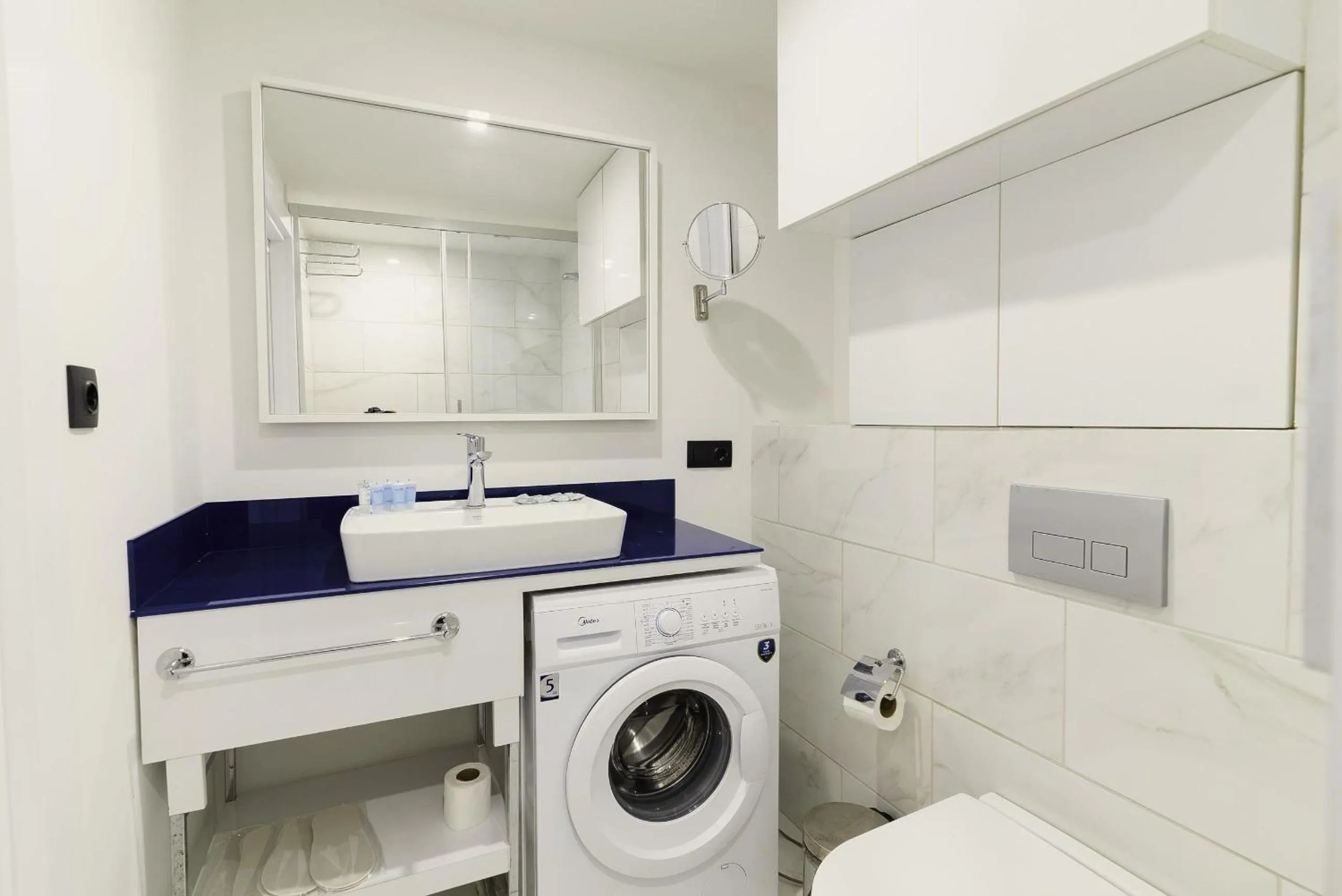 Toilet in Orbi City Hotel With Sea View