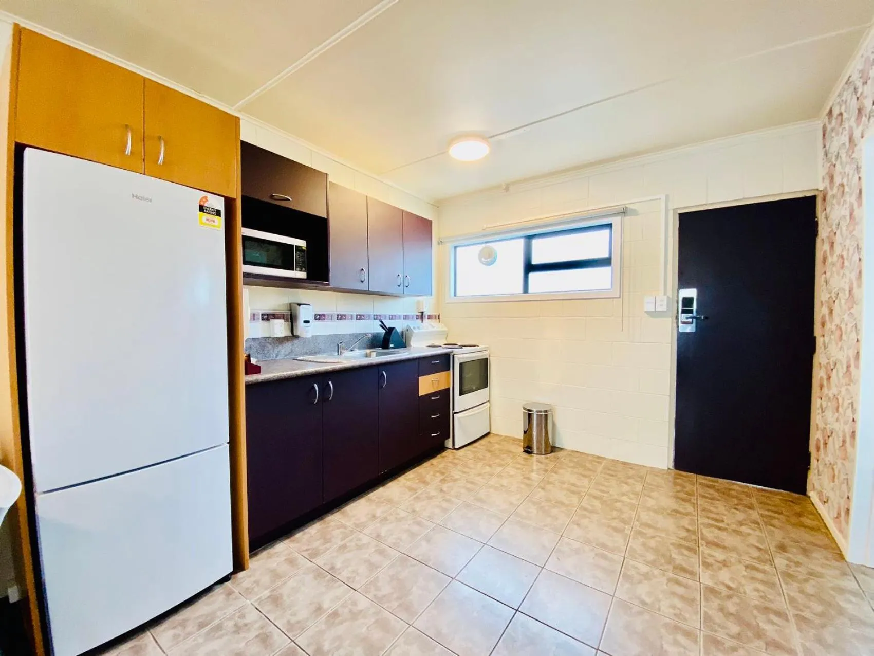 Kitchen or kitchenette in Stanley Apartments
