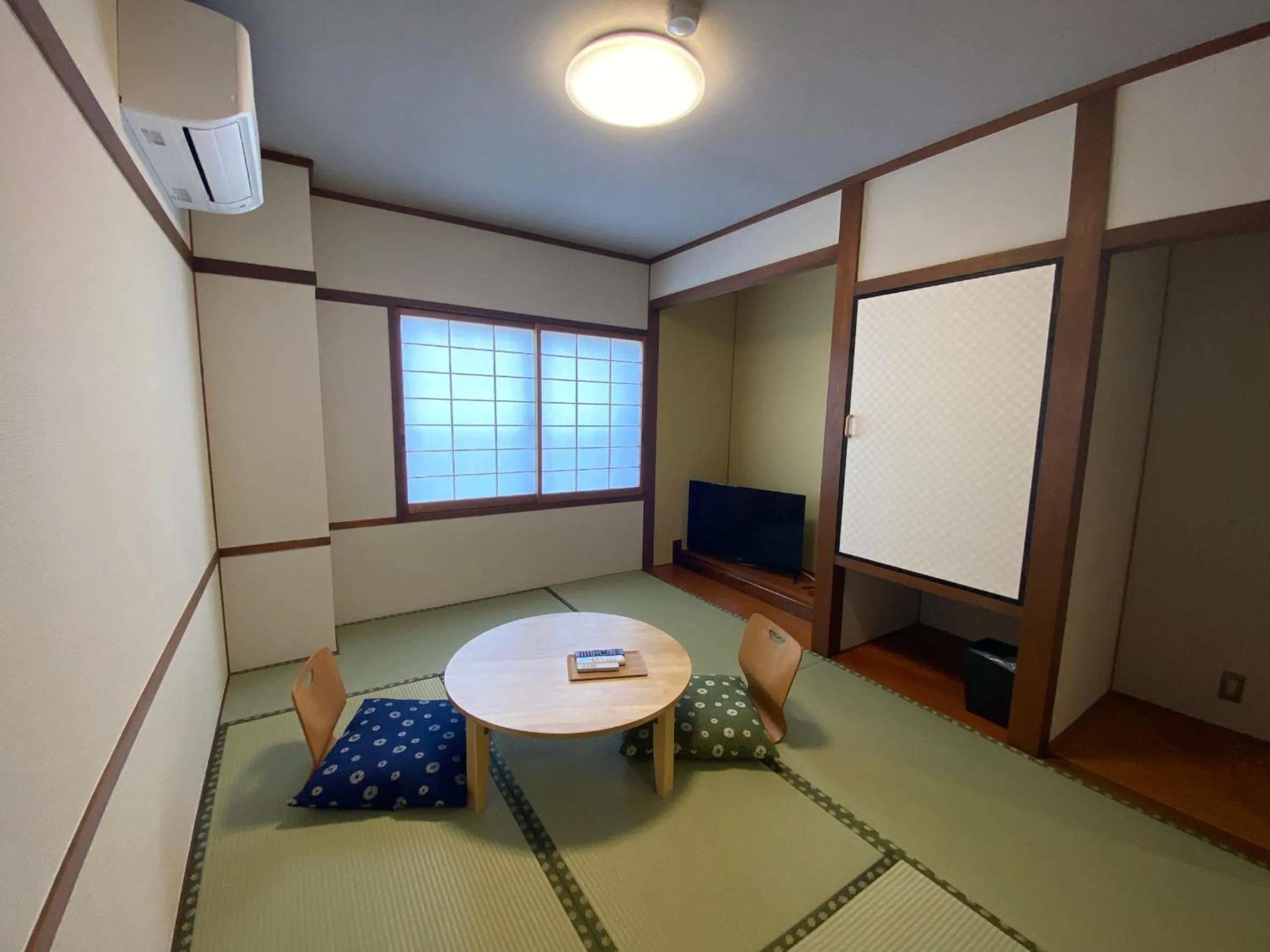 Seating area in Yuzunoyado Senrien